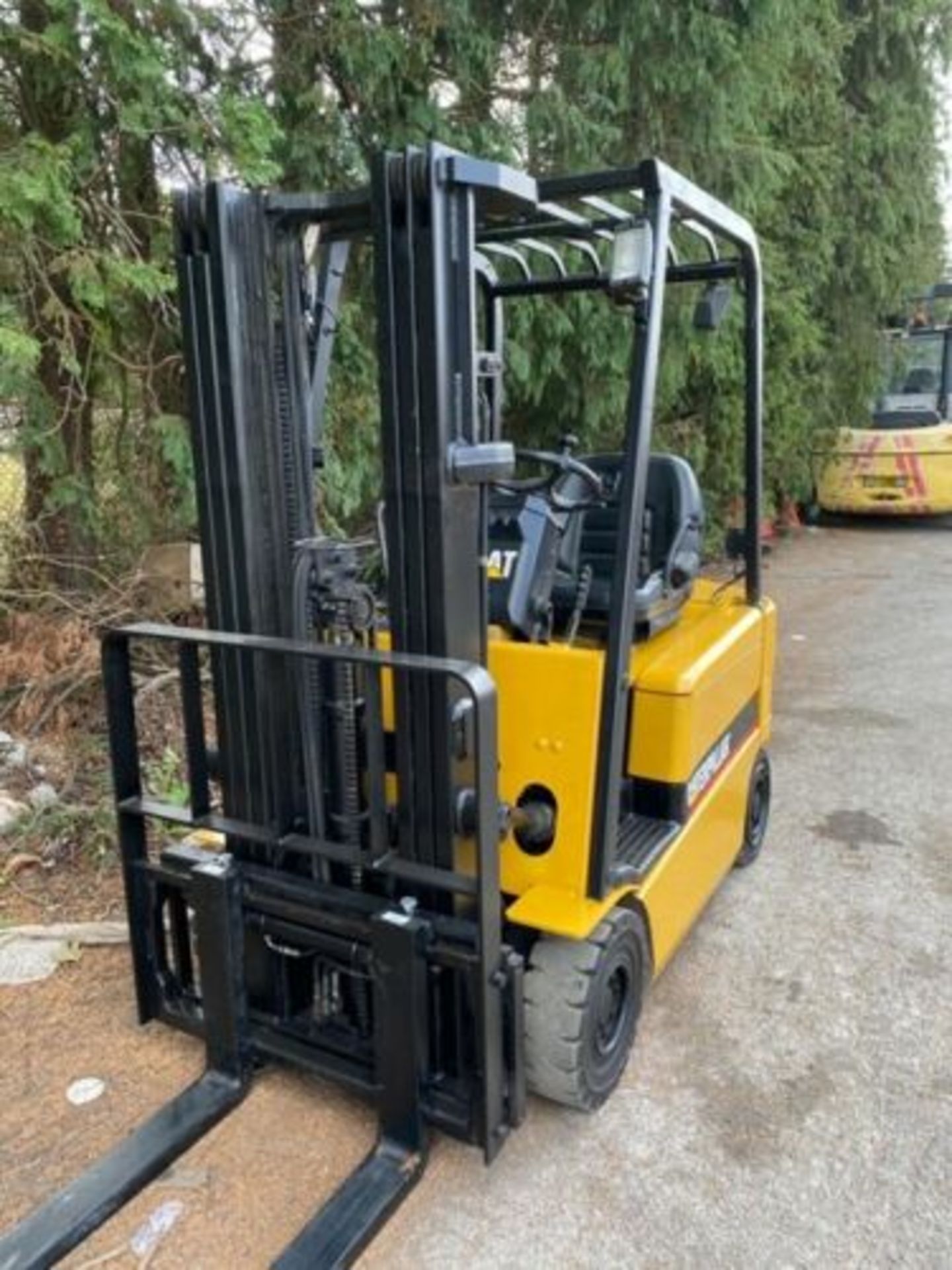 Caterpillar 1.6 tonne Electric Forklift, - Image 5 of 6