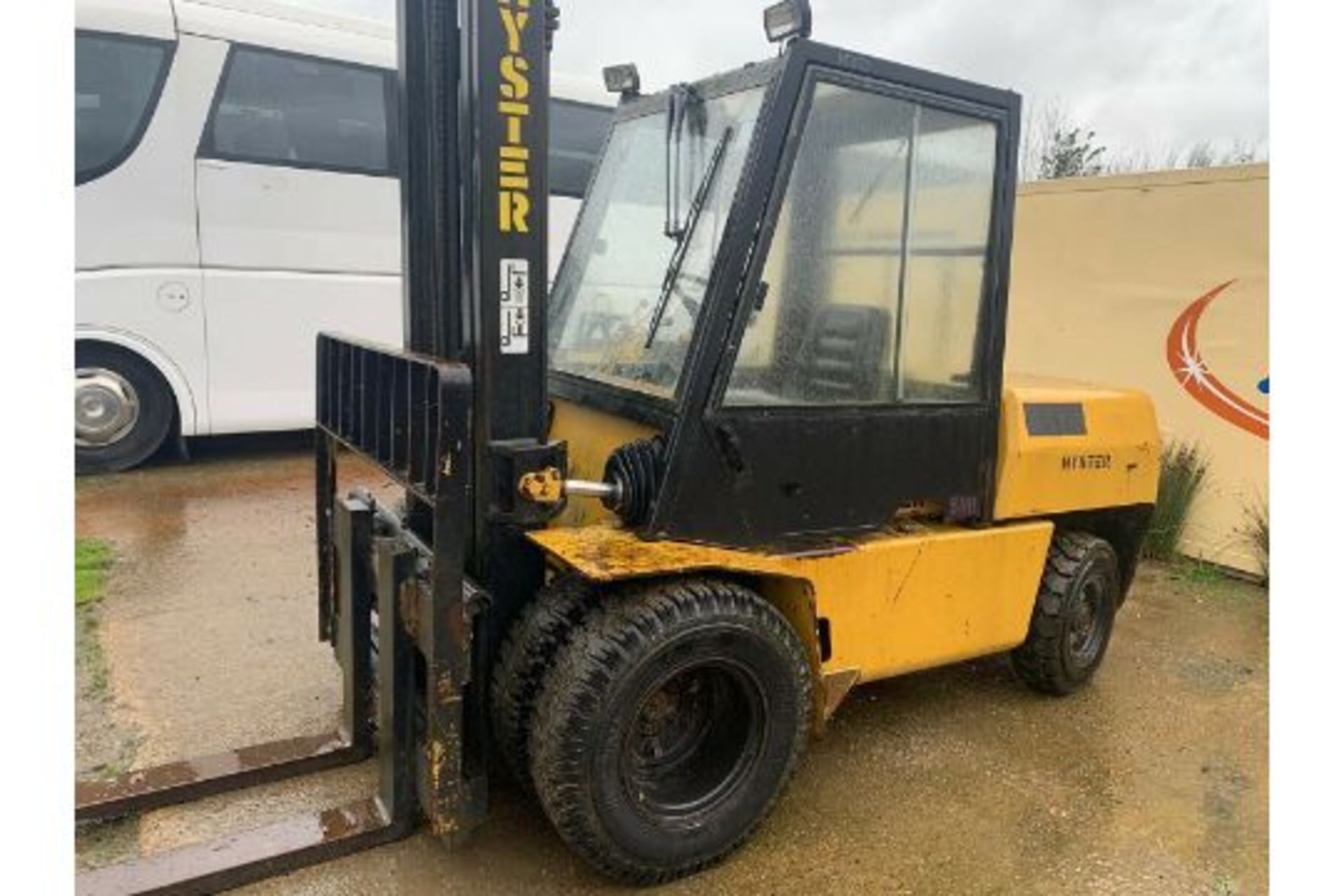 Hyster Diesel Forklift - Image 2 of 3