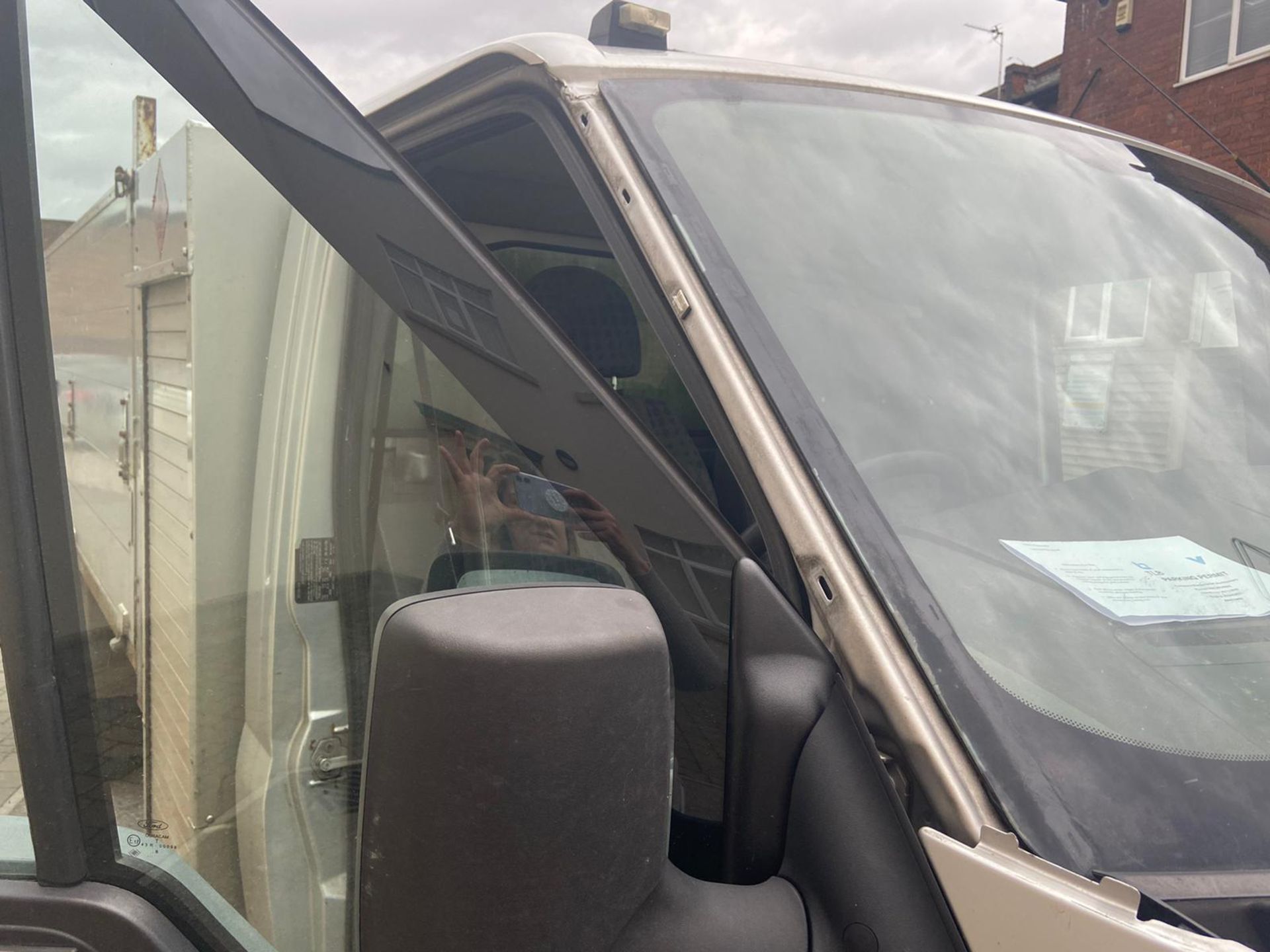 ENTRY DIRECT FROM LOCAL AUTHORITY Ford Transit Tipper - Image 16 of 18