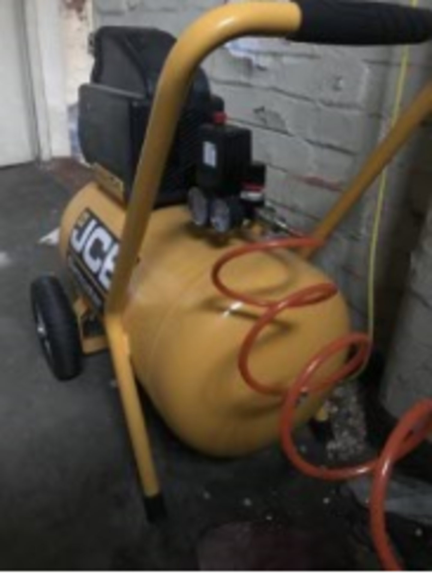 JCB 50ltr Air Compressor - Image 6 of 6