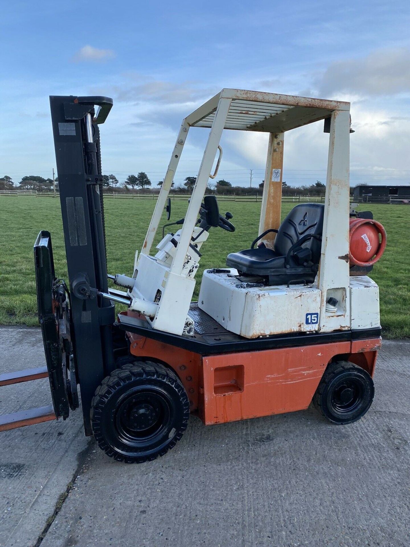 Details about  Nissan 1.5 Tonne Gas forklift truck