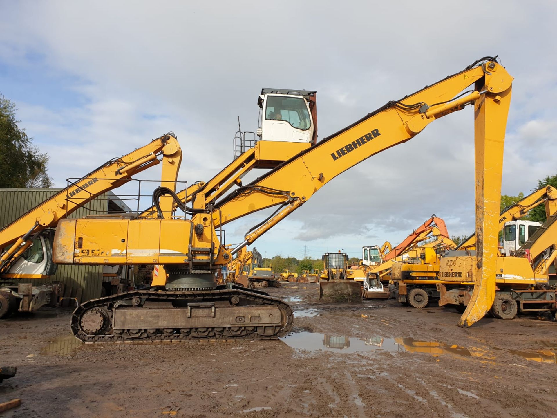 Liebherr 954C Scrap Rehandler, 2010, runs and work - Image 2 of 2