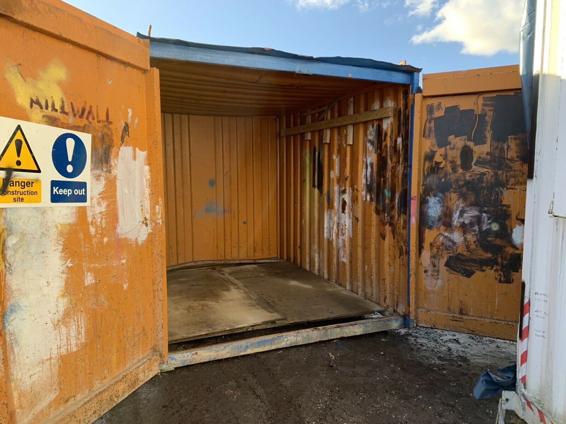 Anti Vandal Steel Portable Office / Storage Container - Image 5 of 12