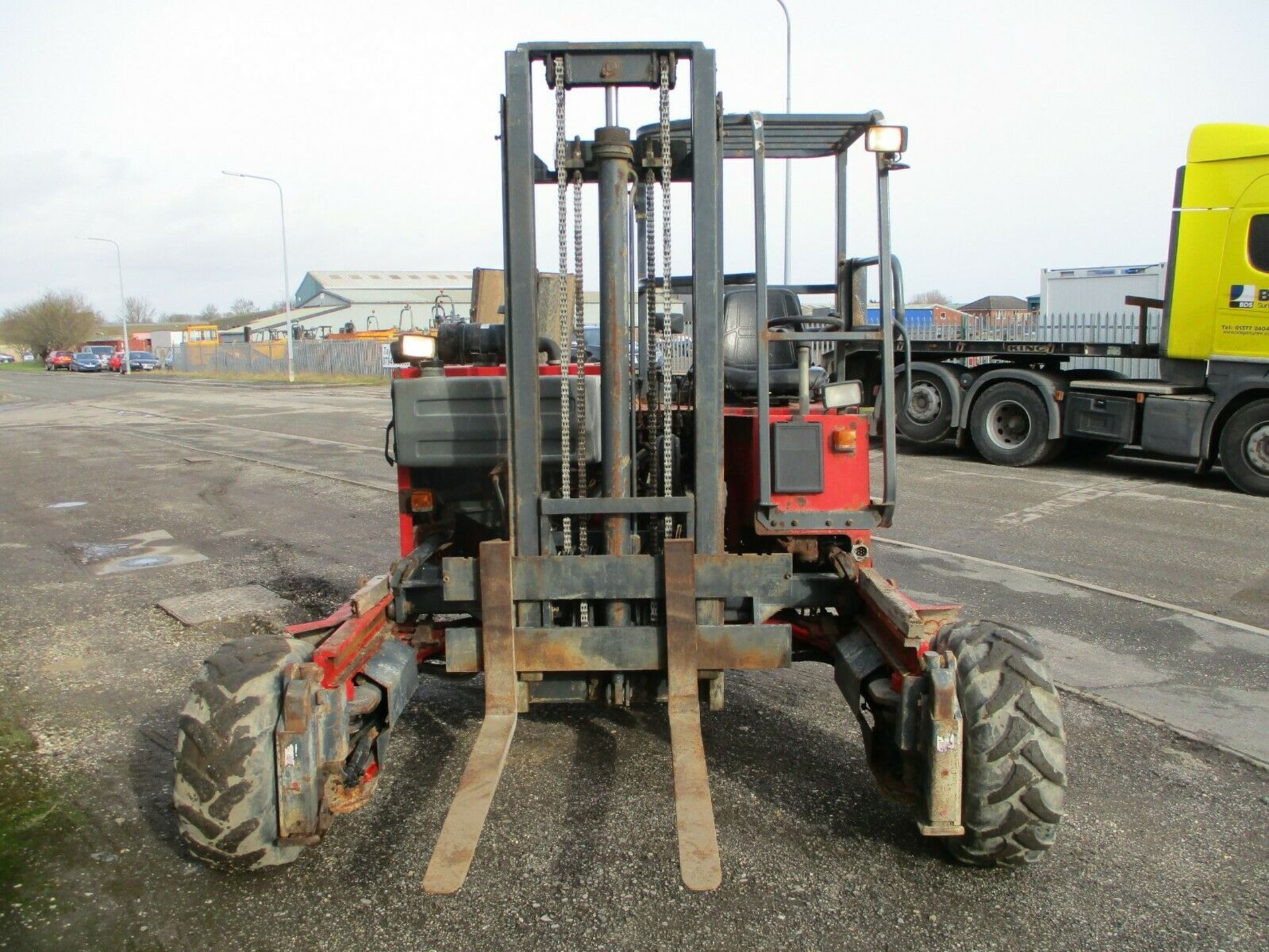 2005 Moffett mounty M7 24.4w truck mounted forklif - Image 4 of 12