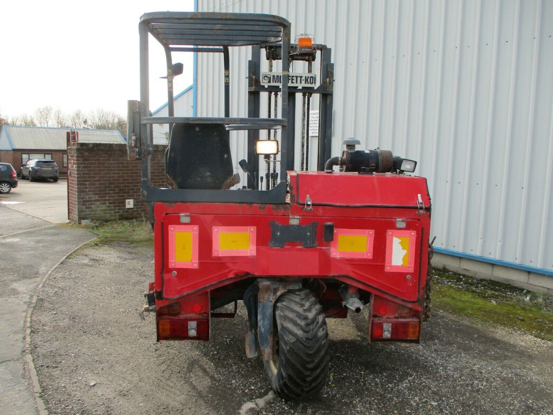 2005 Moffett mounty M7 24.4w truck mounted forklif - Image 6 of 12