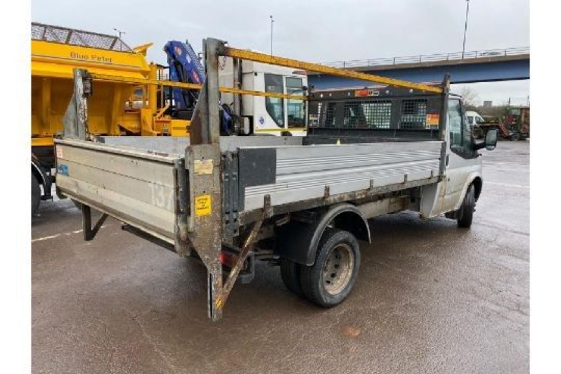 Ford Transit 100 T350L RWD Tipper - Image 9 of 11