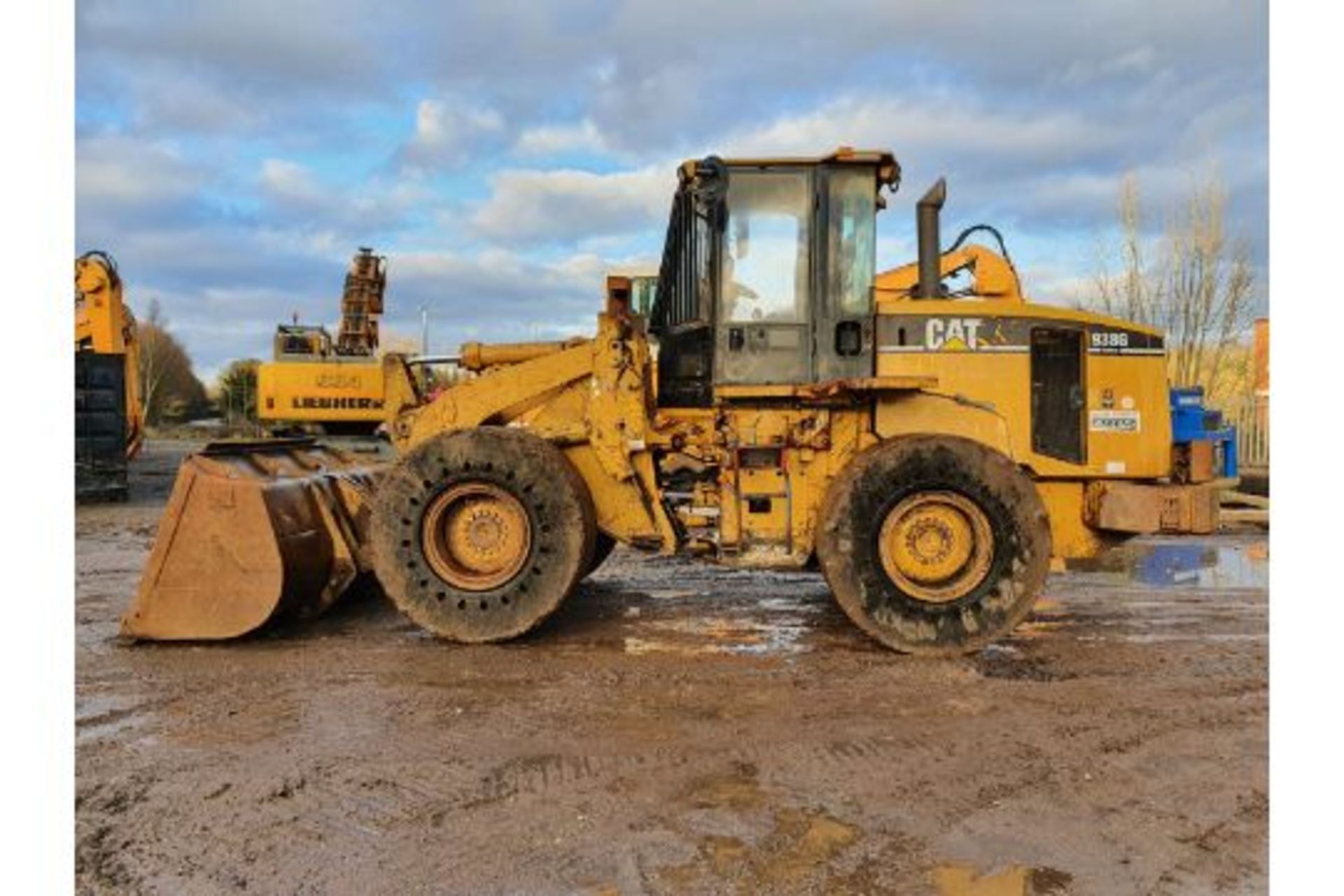 Caterpillar 938G Loading Shovel