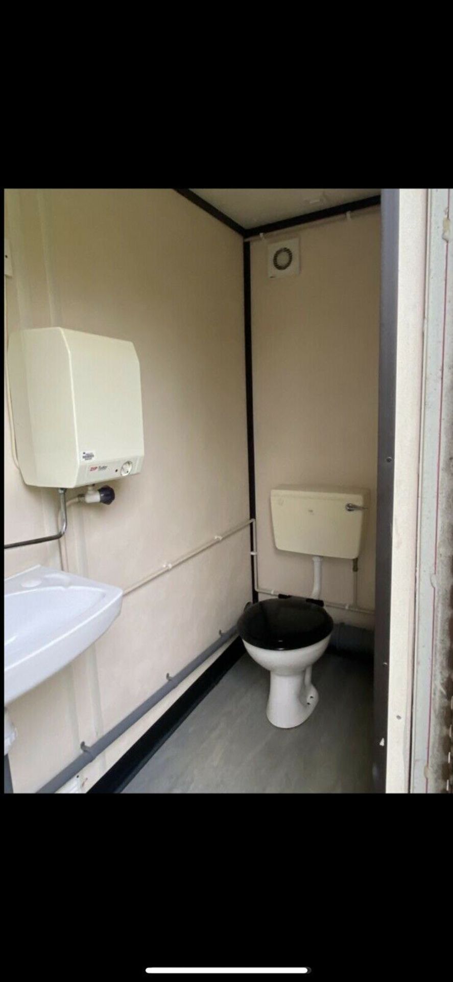 20ft 3 + 1 Toilet Block + Shower, Wc Block, Site C - Image 6 of 7