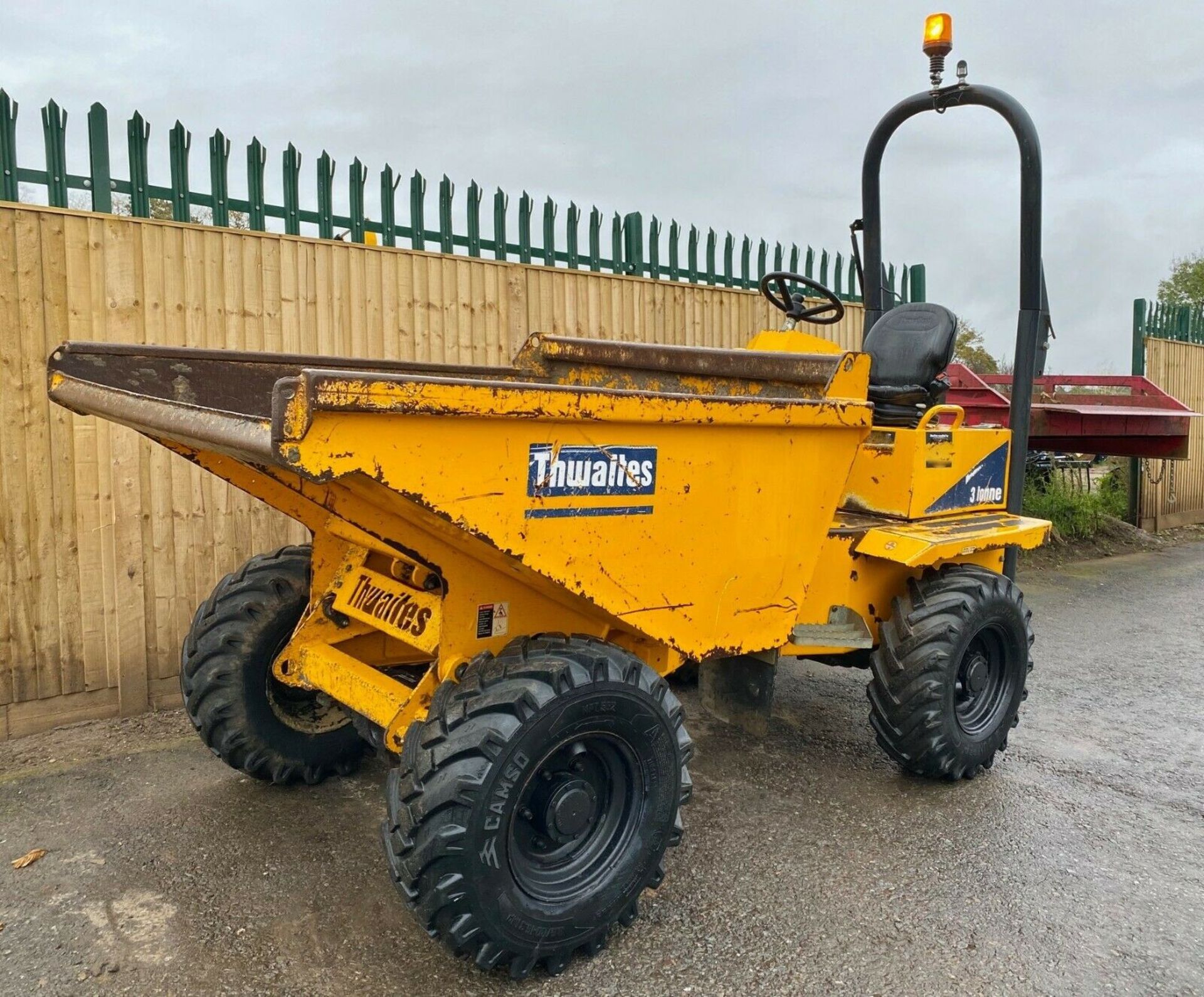 Thwaites MACH 570 3 Tonne Straight Tip Dumper 2013 - Image 4 of 11