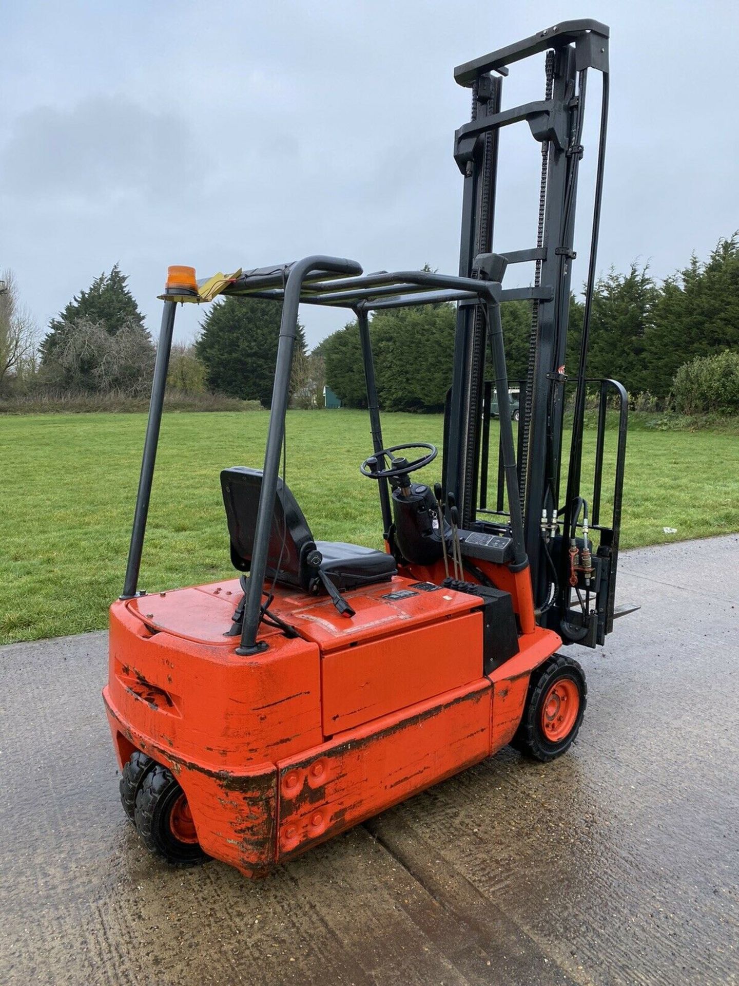 Linde 1.6 Tonne Electric forklift truck - Image 3 of 4