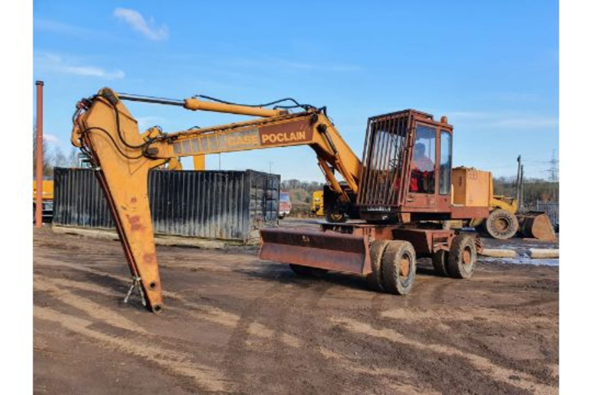 Case 888 Wheeled Excavator - Image 2 of 2