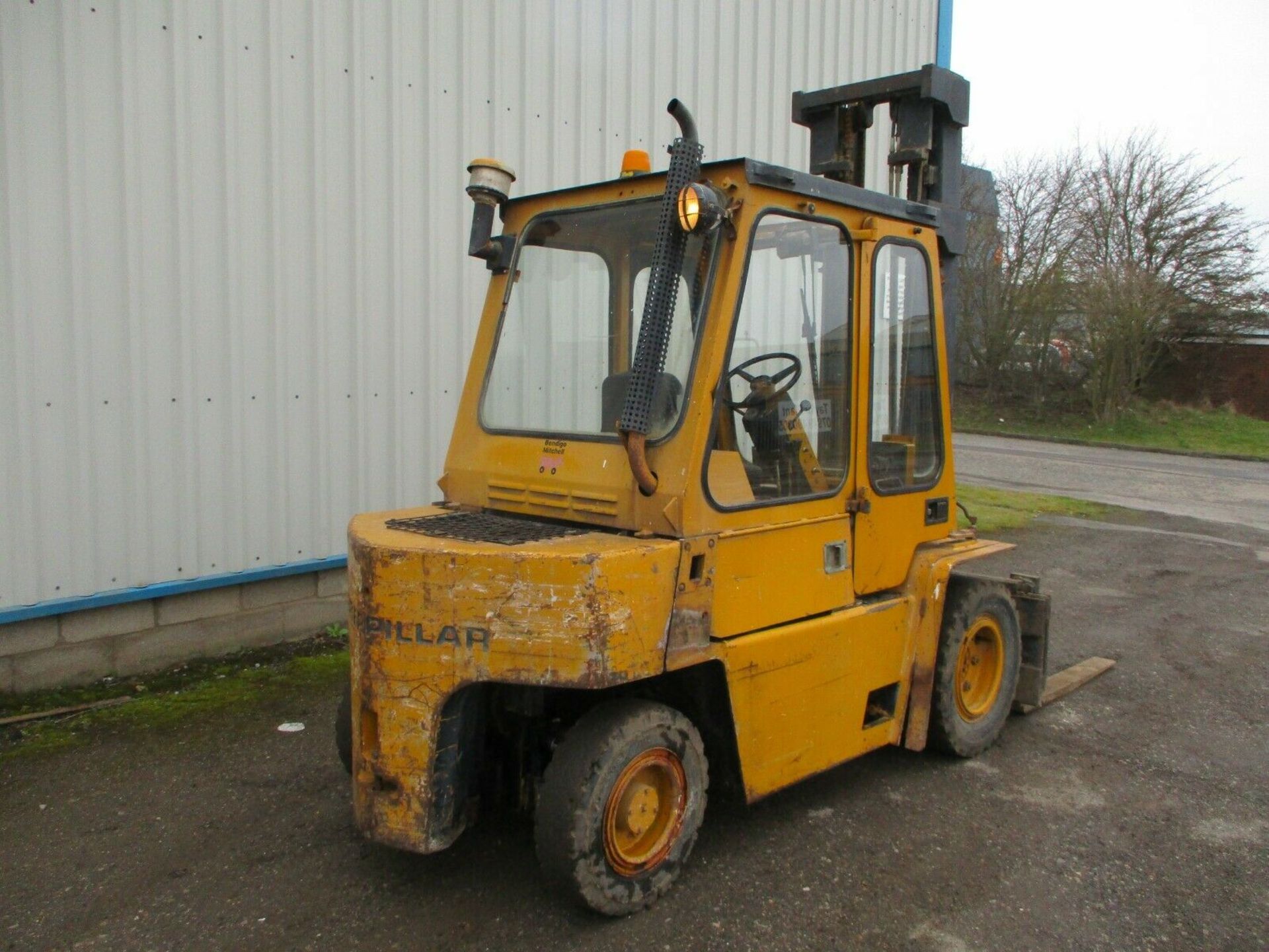 CAT V80 E fork lift diesel 3.6 ton Perkins 4 engin - Image 3 of 12