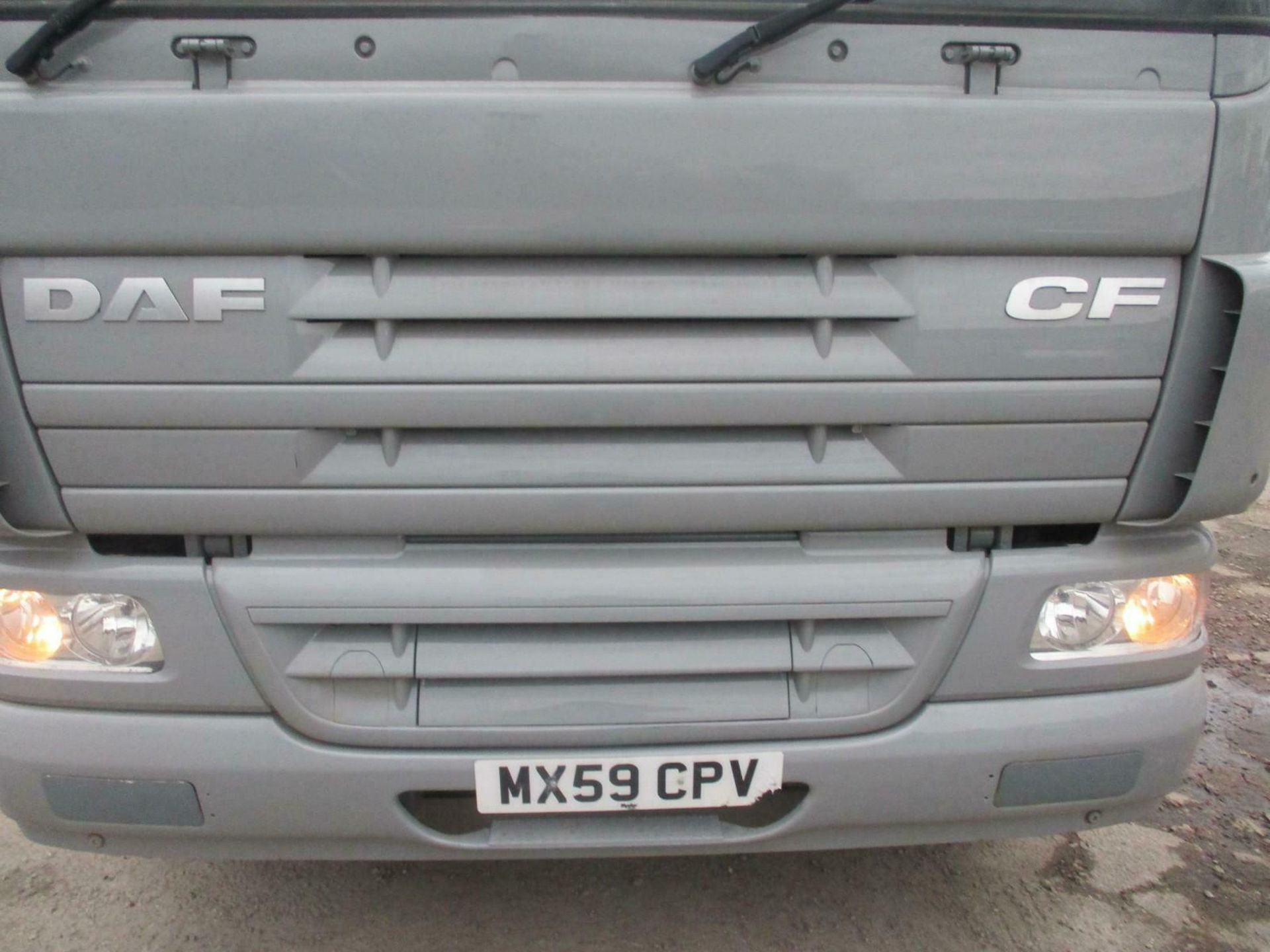 DAF TRUCKS CF - Image 4 of 10