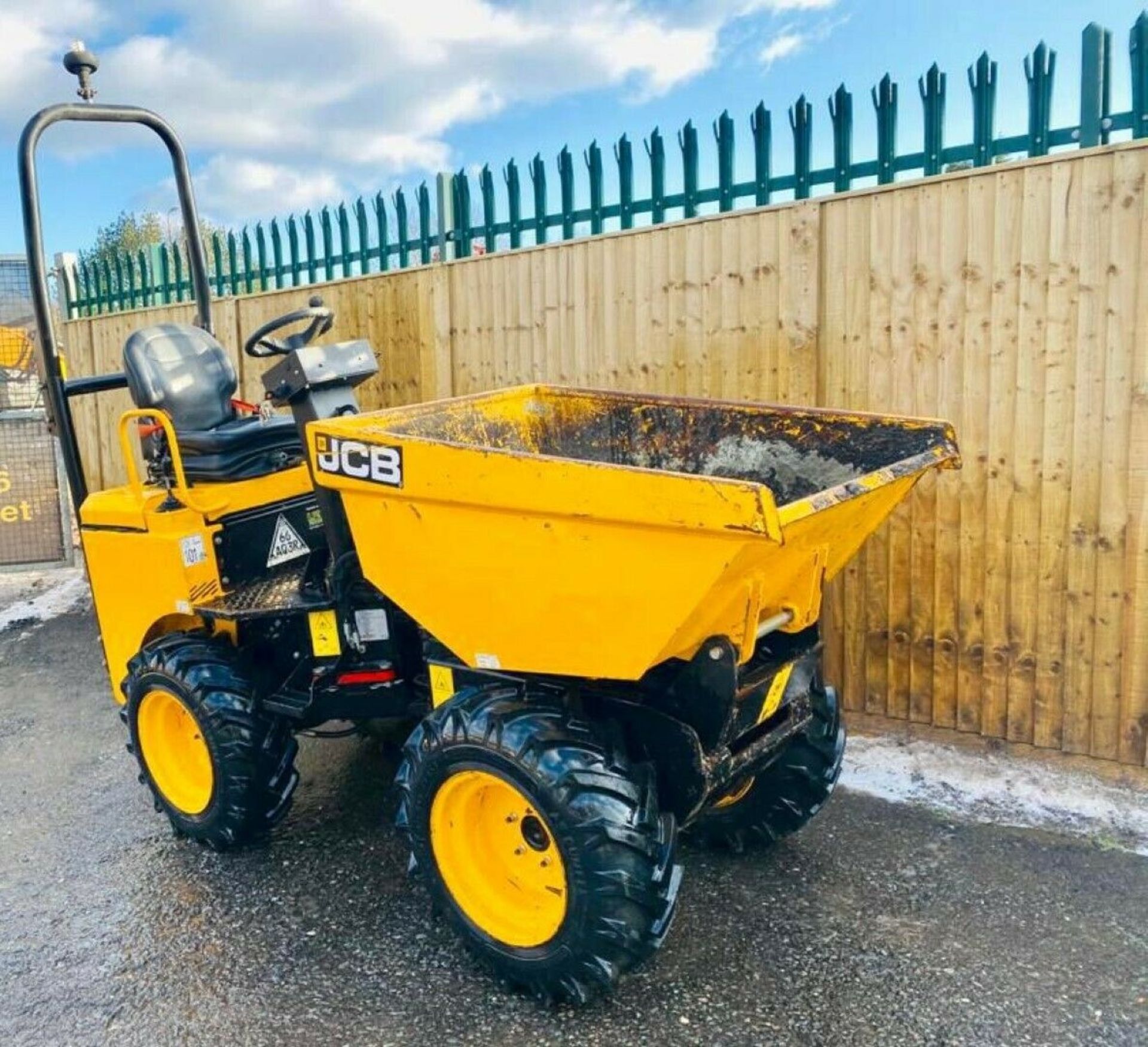 JCB 1THT 1 Ton High Tip 2017