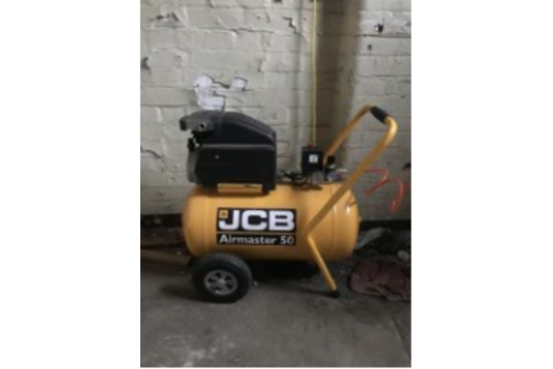 JCB 50ltr Air Compressor - Image 2 of 7