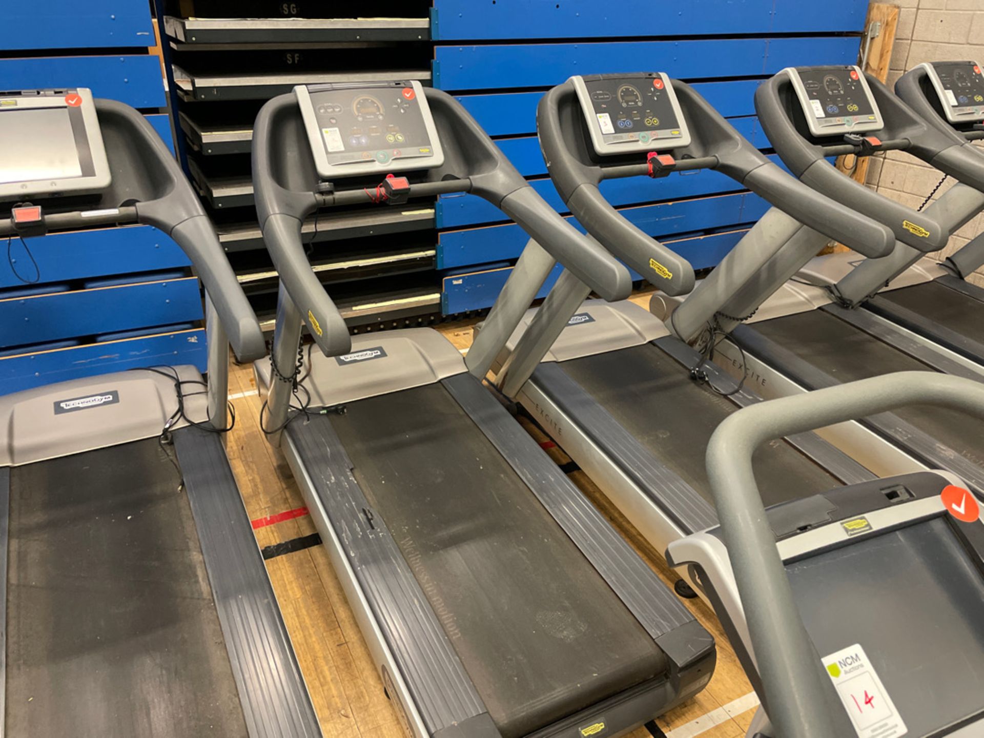 Technogym Run 500 Treadmill - Image 4 of 5