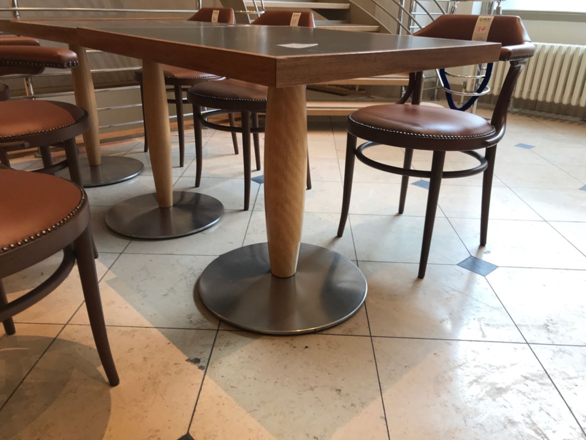 Modern pedestal table with two retro chairs - Image 4 of 5