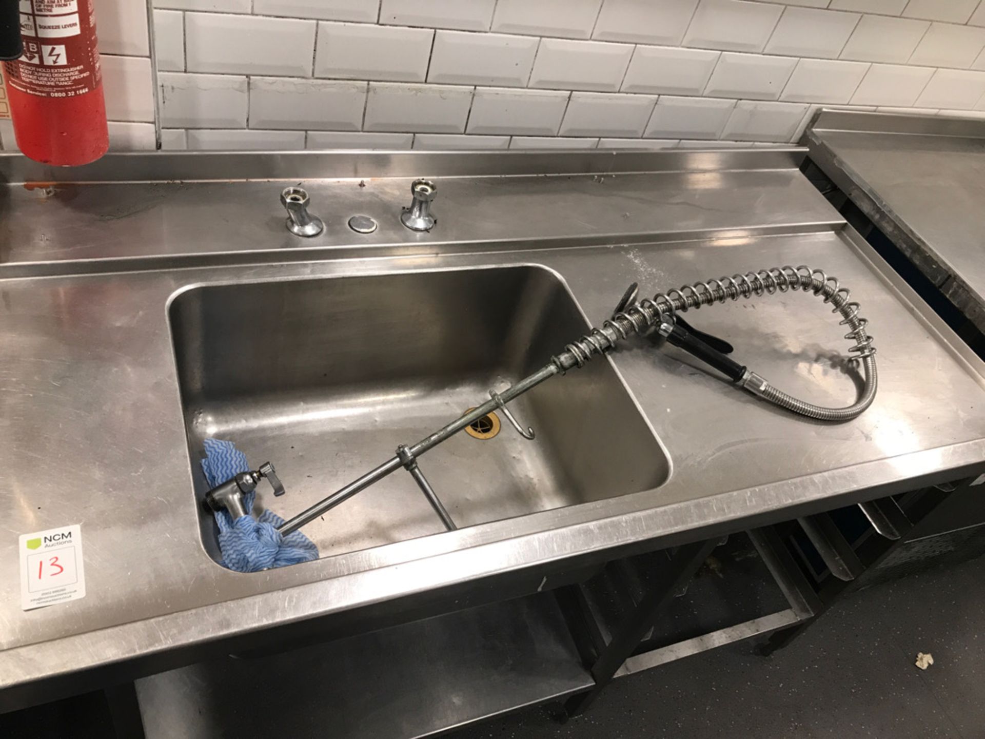 Single Stainless Steel Sink Unit with Spray Tap - Image 2 of 3