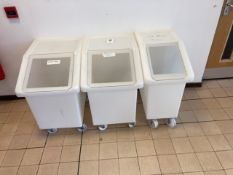 Set of tote bins