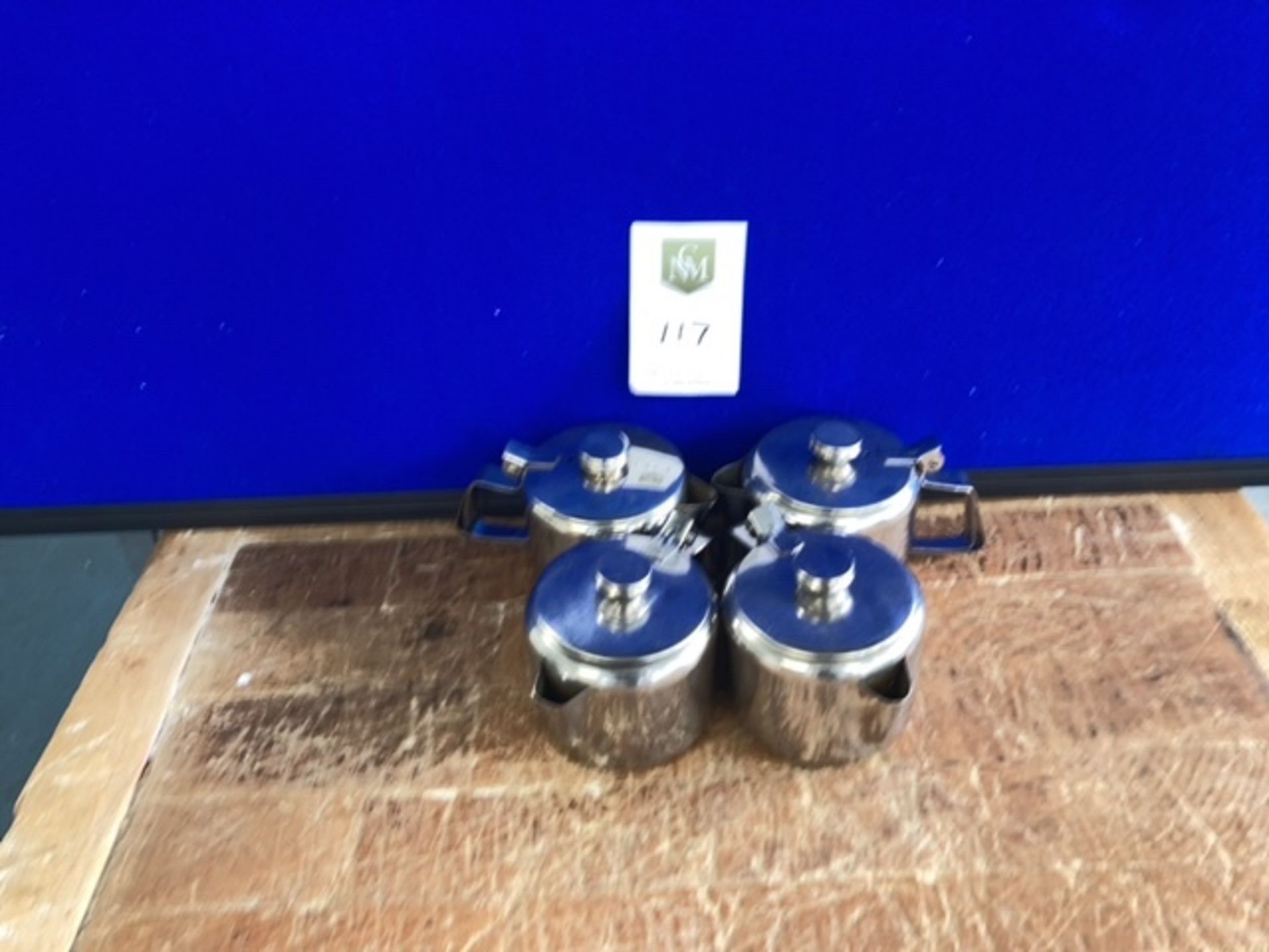 Set of tea pots