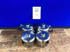 Set of tea pots