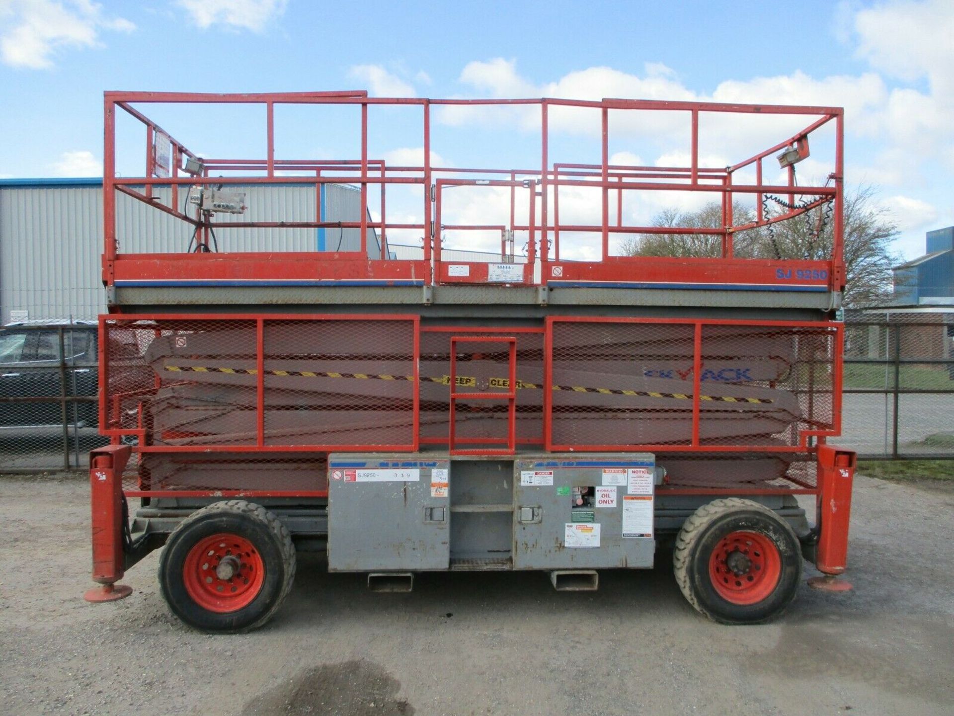 2007 Skyjack SJ9250 4wd Scissor Lift Access Platfo - Image 11 of 11