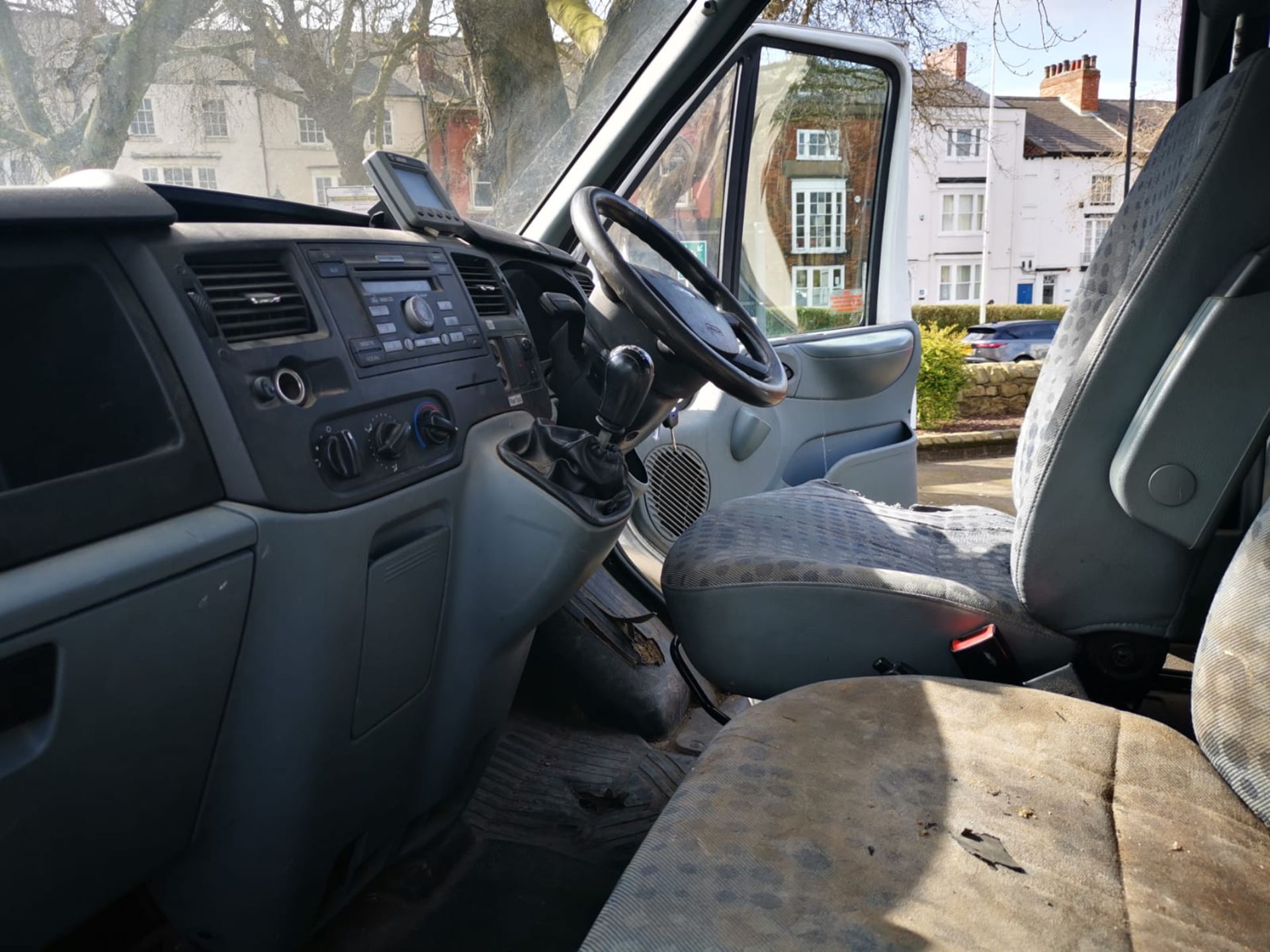 ENTRY DIRECT FROM LOCAL AUTHORITY Ford Transit 100 T350M RWD - Image 28 of 28