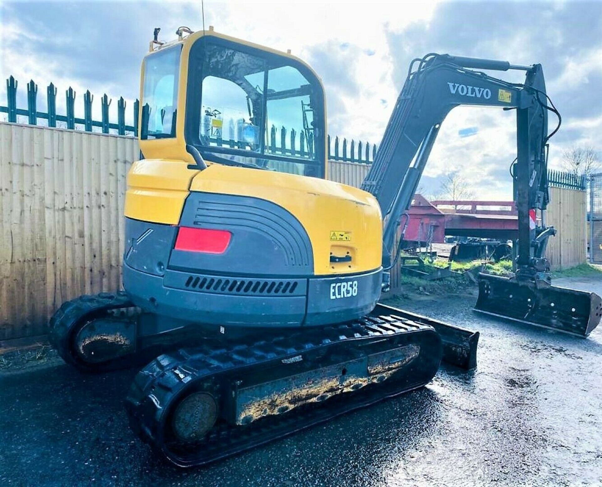 Volvo EC58 Excavator 2006 - Image 2 of 12