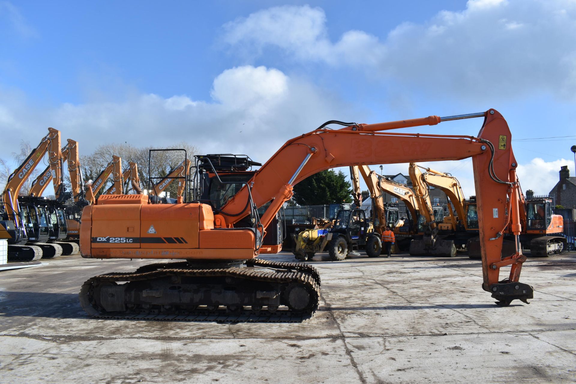 Doosan DX225 Excavator - Image 2 of 11