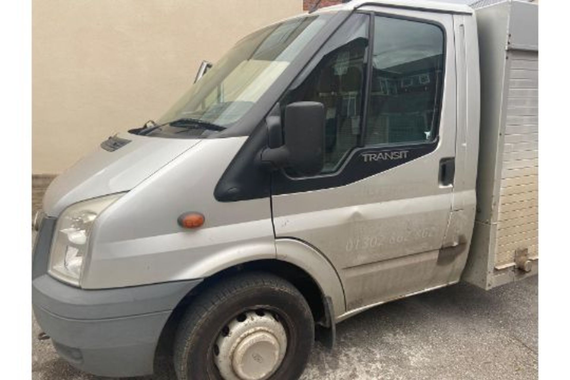 ENTRY DIRECT FROM LOCAL AUTHORITY Ford Transit 100 T350L - Image 2 of 18