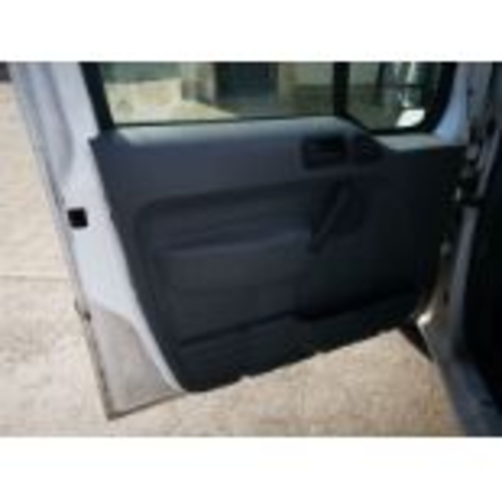 ENTRY DIRECT FROM LOCAL AUTHORITY Ford Transit Con - Image 19 of 23