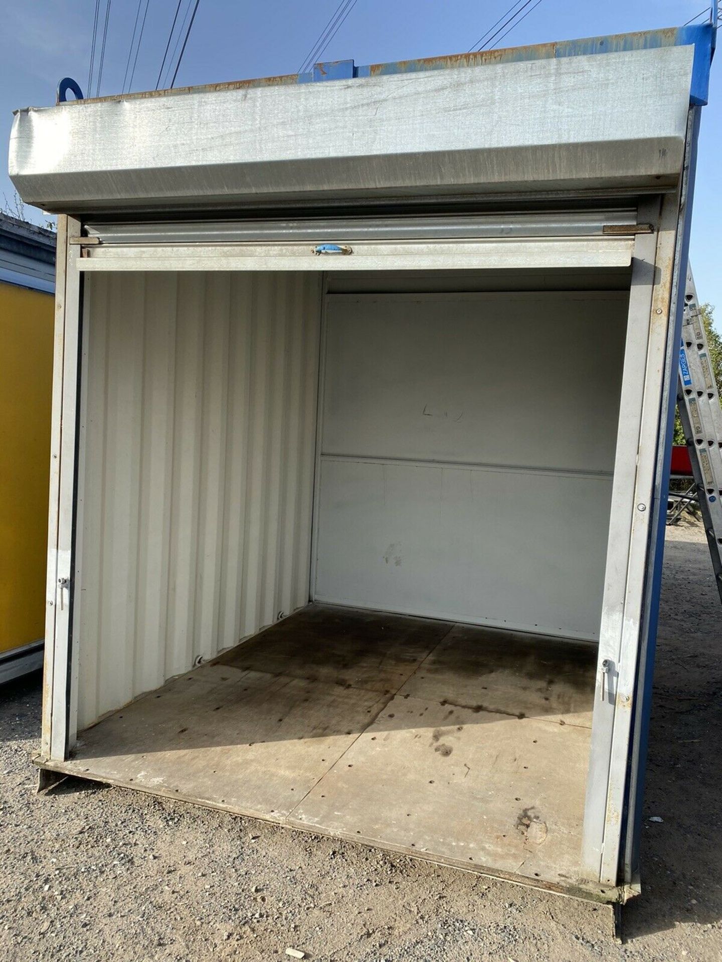 10ft High Cube Storage Container With Roller Shutt - Image 4 of 10