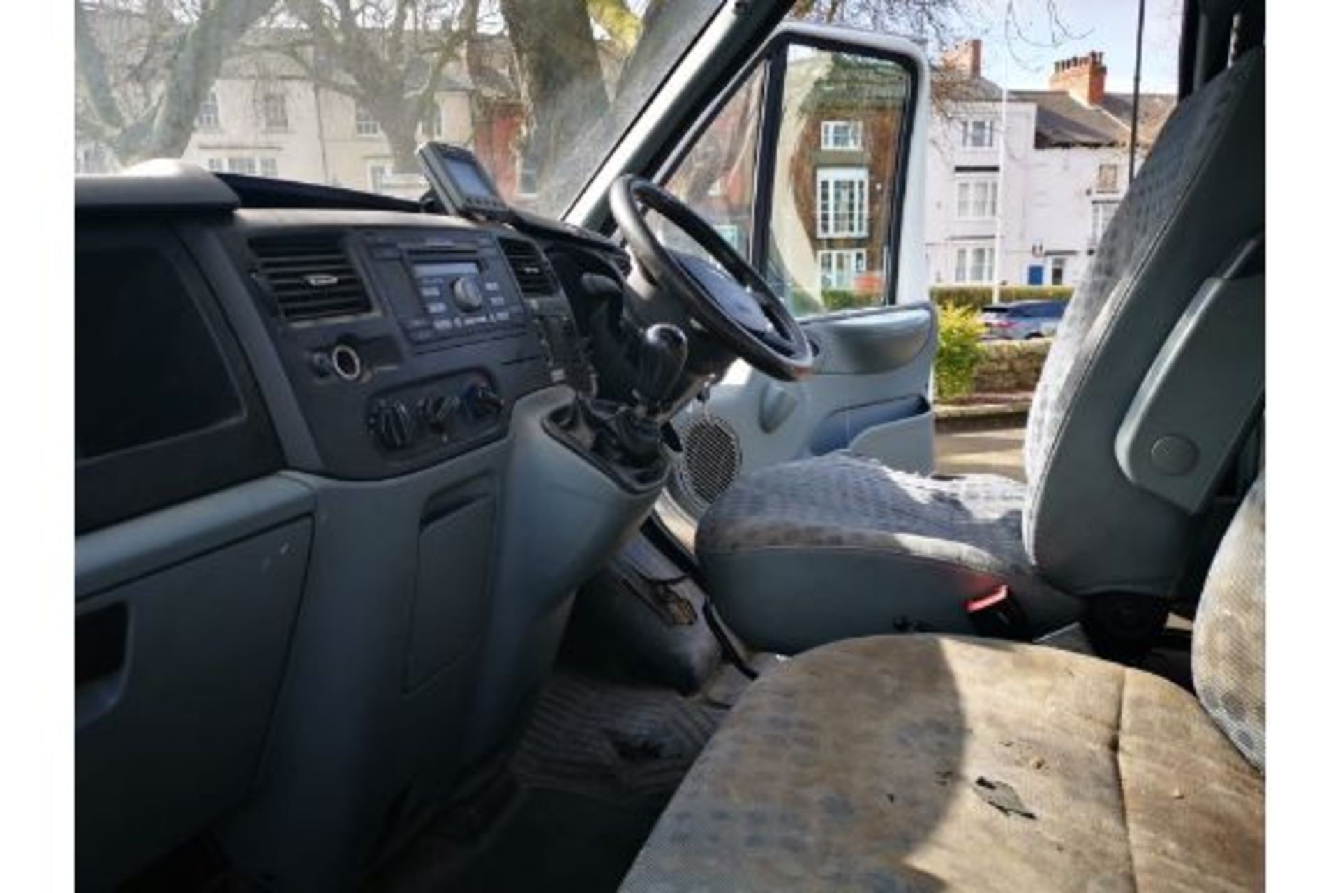 ENTRY DIRECT FROM LOCAL AUTHORITY Ford Transit 100 - Image 26 of 26