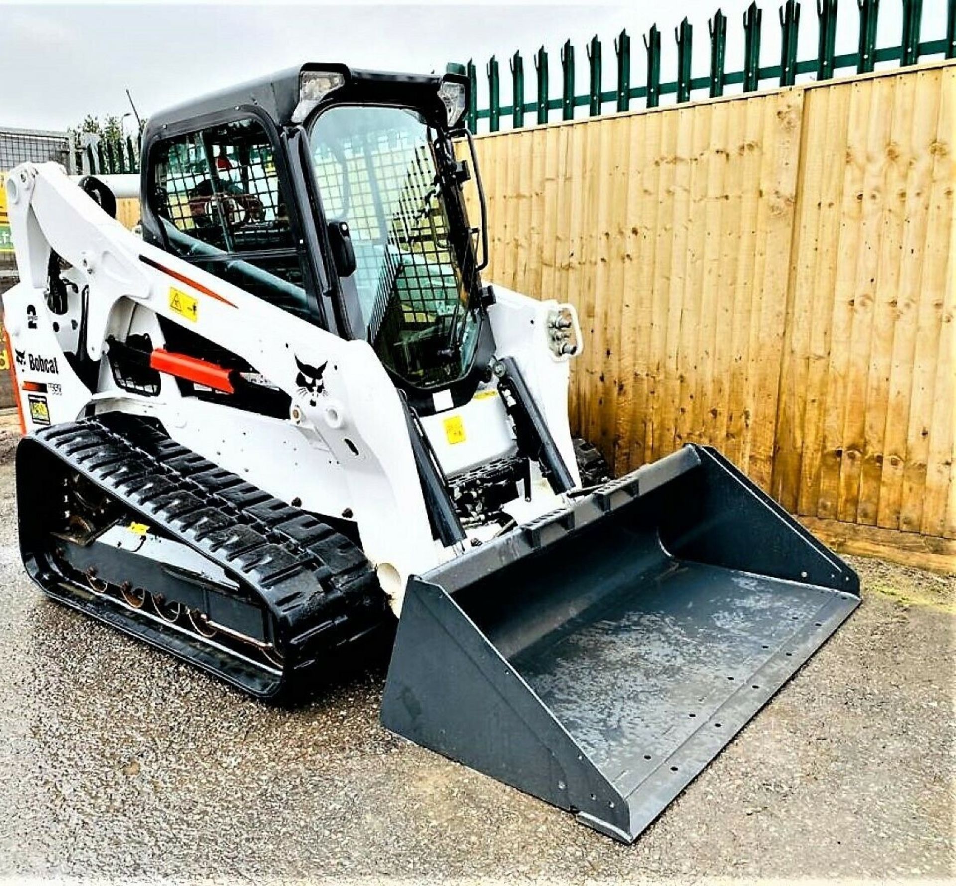 Bobcat T650 Skidsteer 2019 - Image 2 of 12