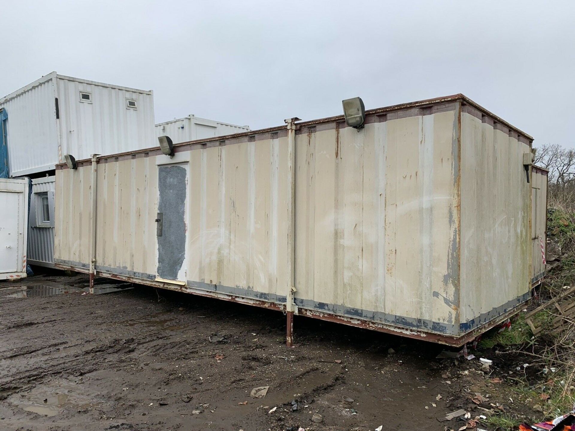 32ft Portable Office Site Cabin Drying Room Changi - Image 2 of 10