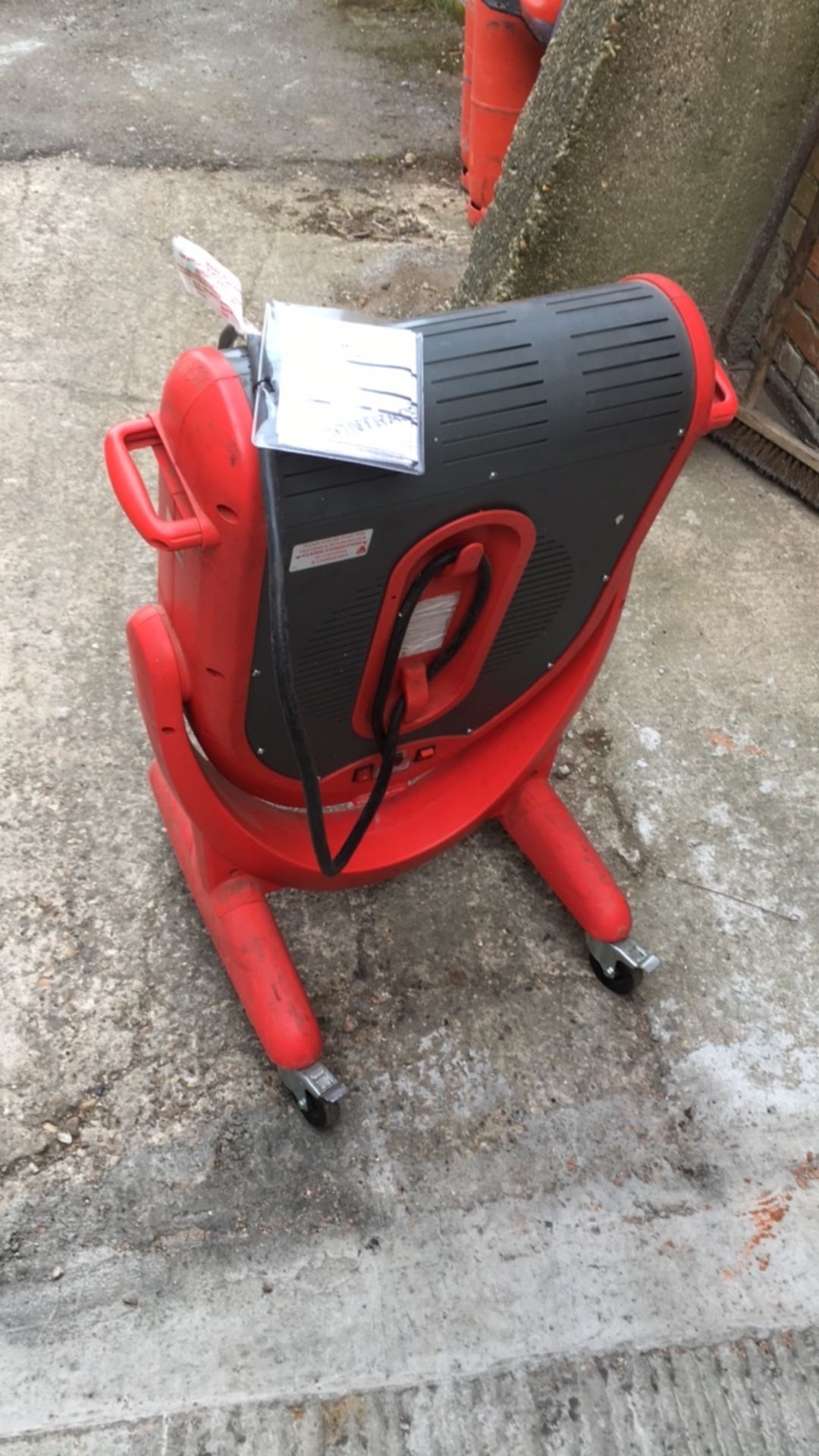 Elite Heat Red Rad Heater NO RESERVE - Image 2 of 3