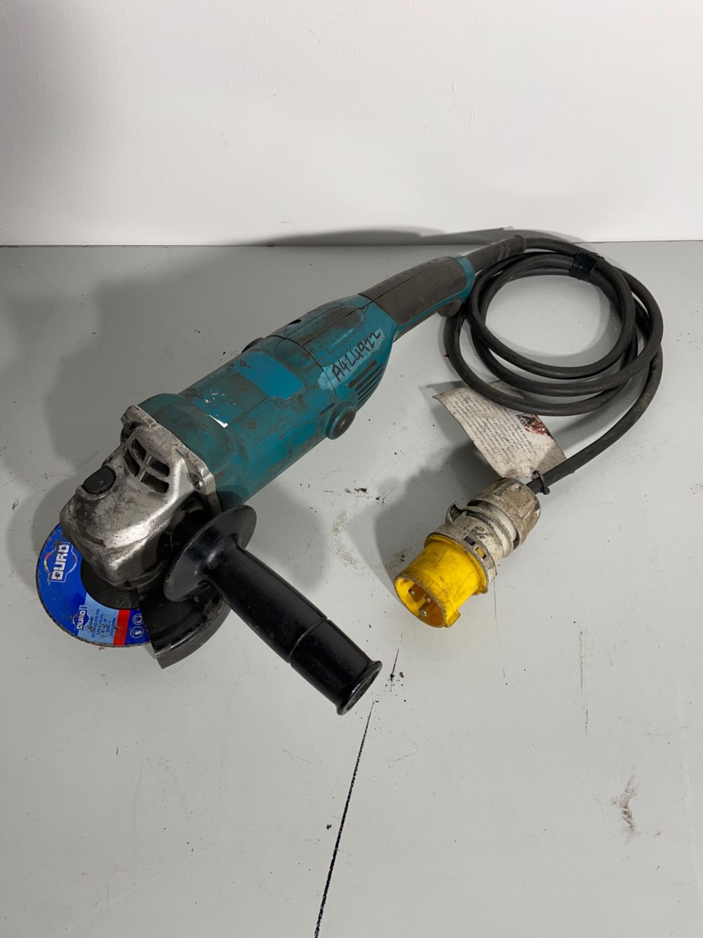 Makita 115mm Angle Grinder - Image 2 of 2