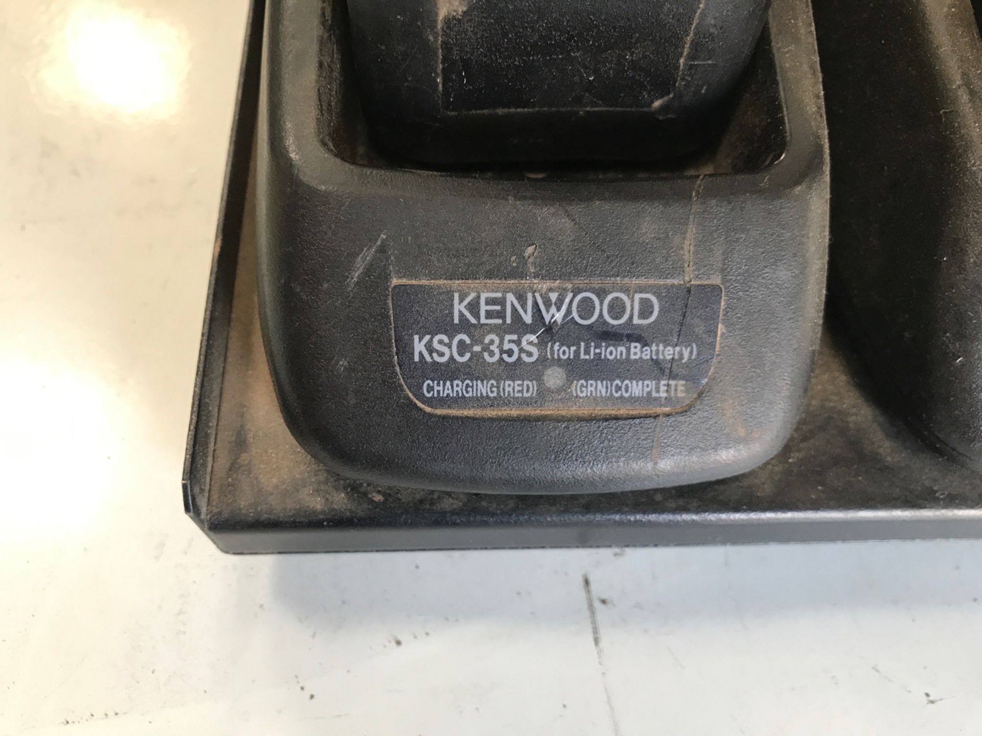 Kenwood handheld radios x6 - Image 4 of 4