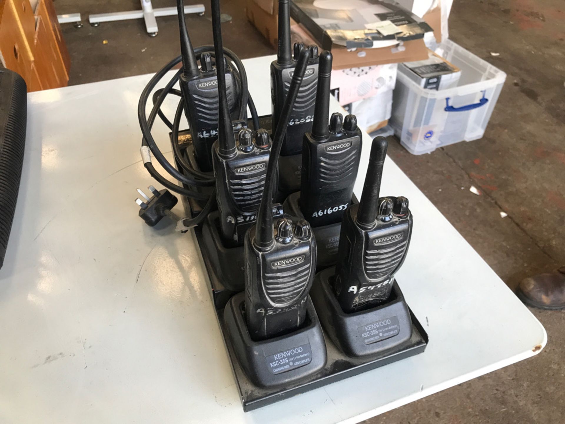 Kenwood handheld radios x6