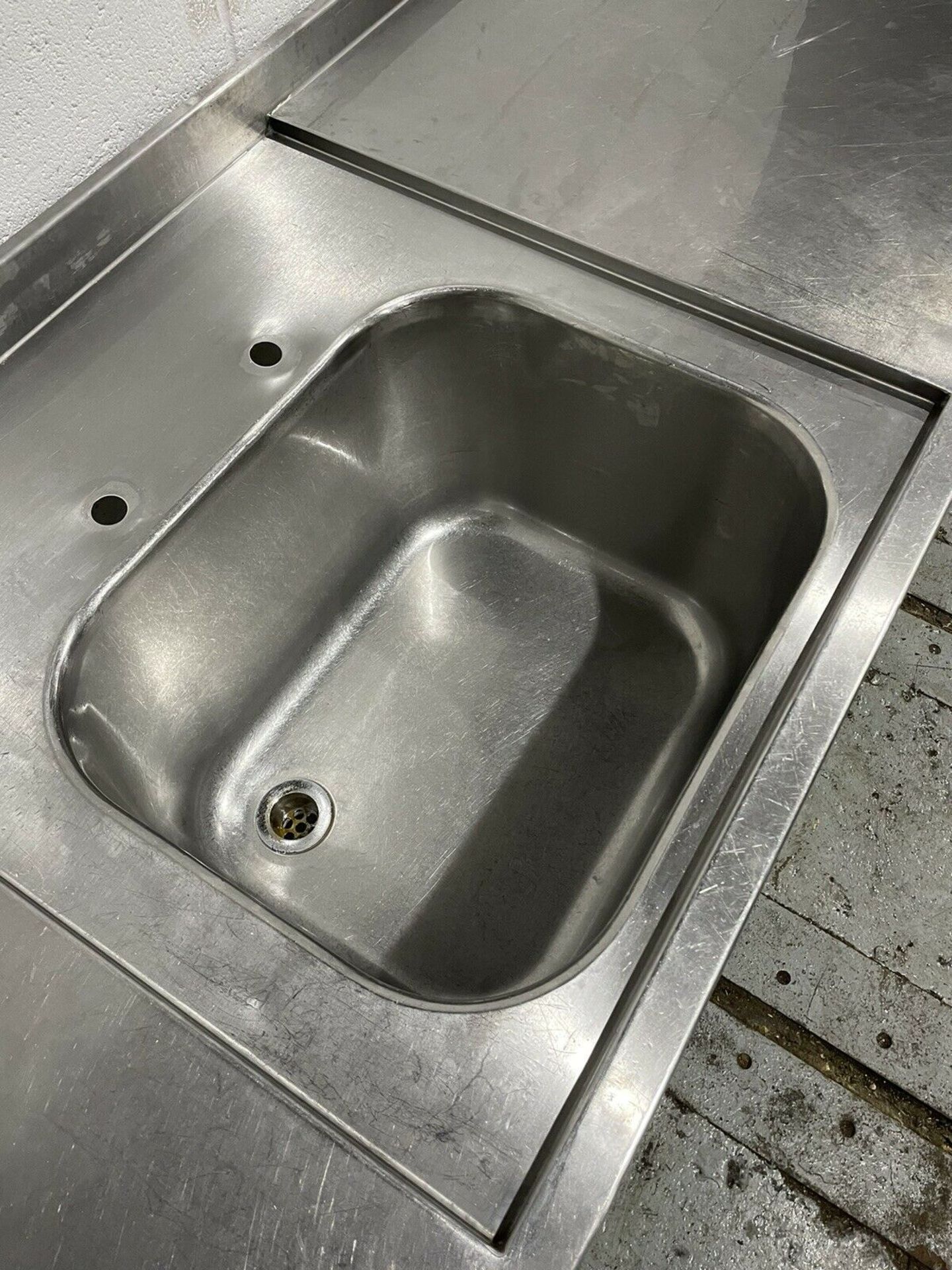 Stainless steel single bowl sink with handwash and - Image 8 of 9