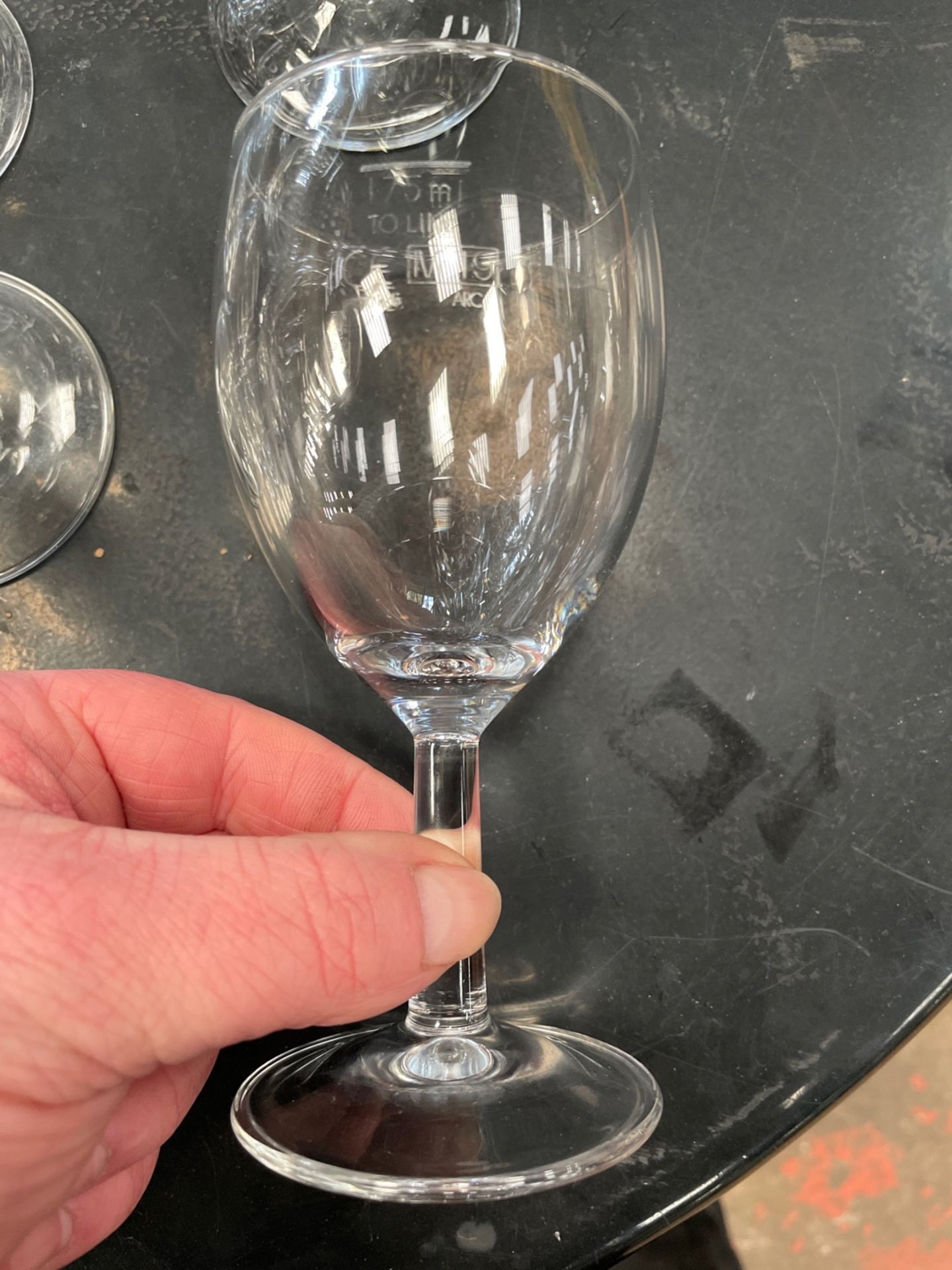 Wine Glasses x 18 - Image 2 of 2