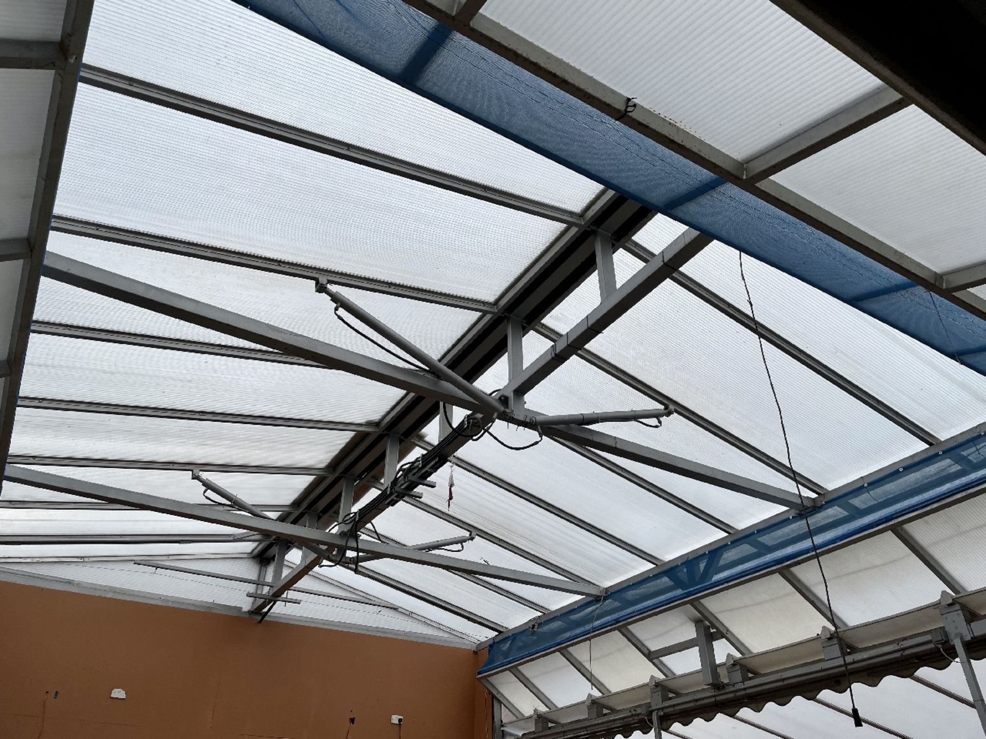 Hydraulic Roof - Image 2 of 6