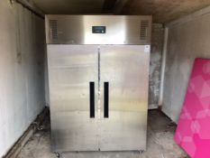 Double door commercial fridge