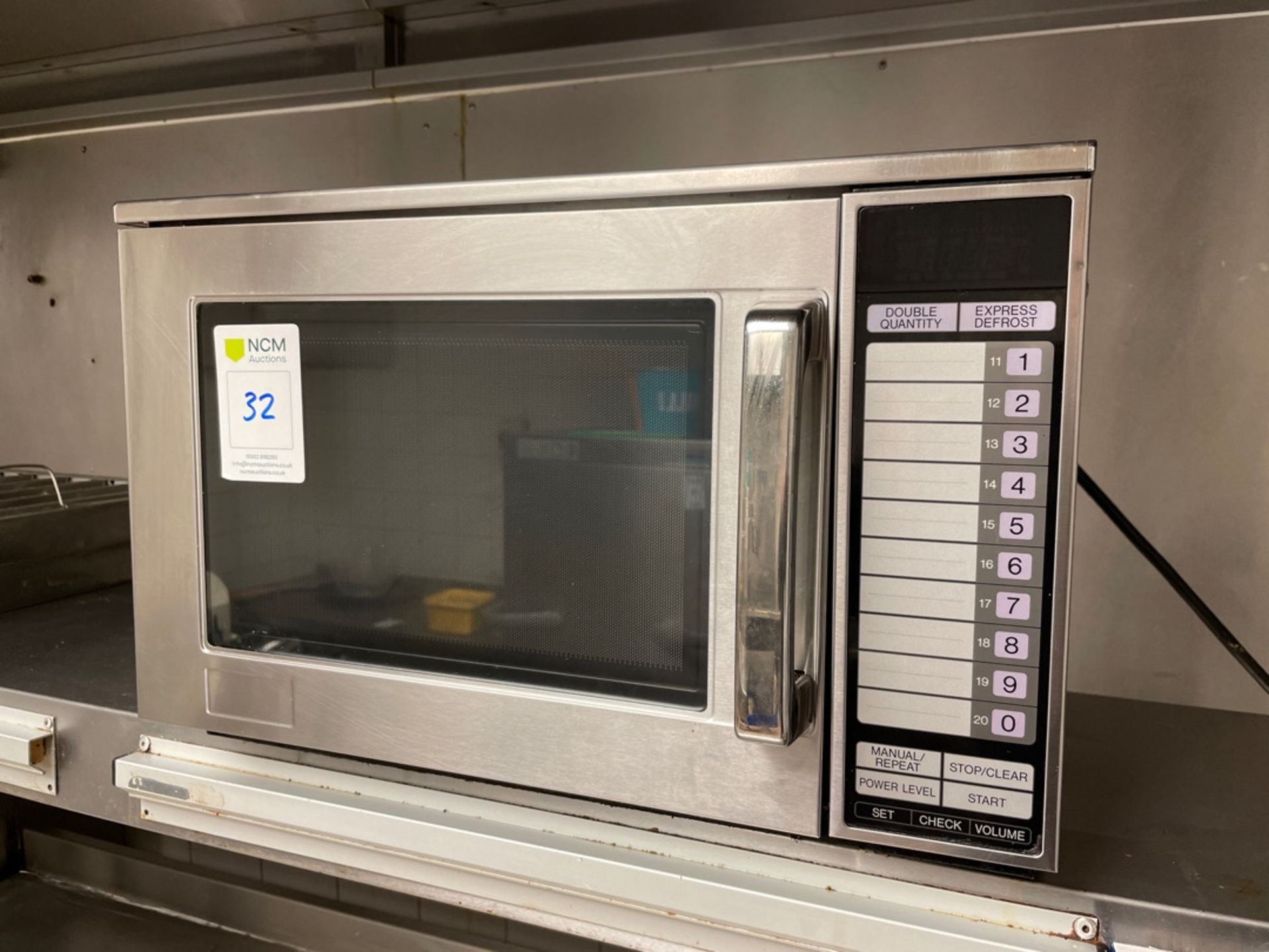 Sharp R-24AT Microwave Oven