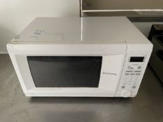 Tesco MMBS14 Microwave