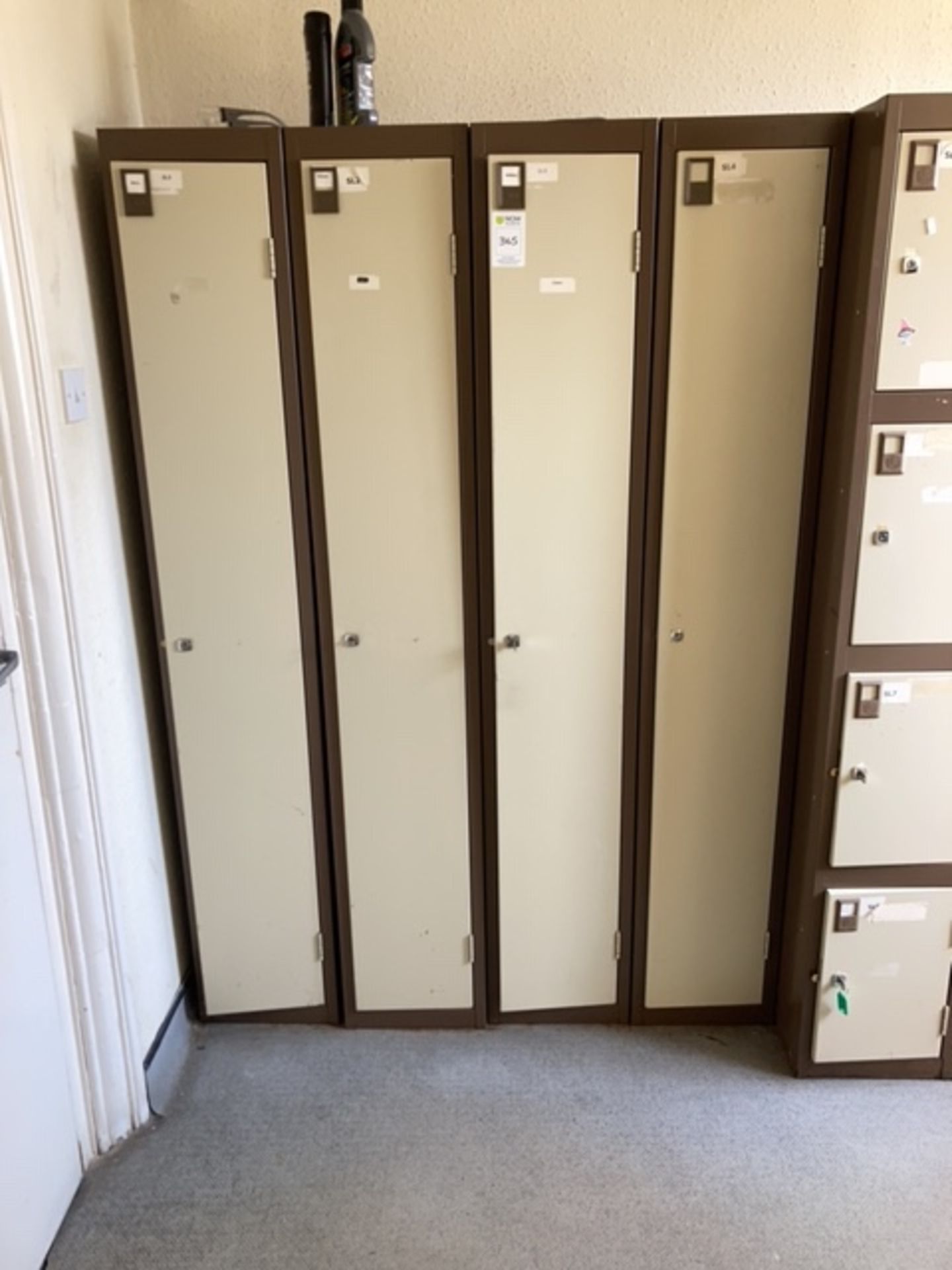 Personnel lockers