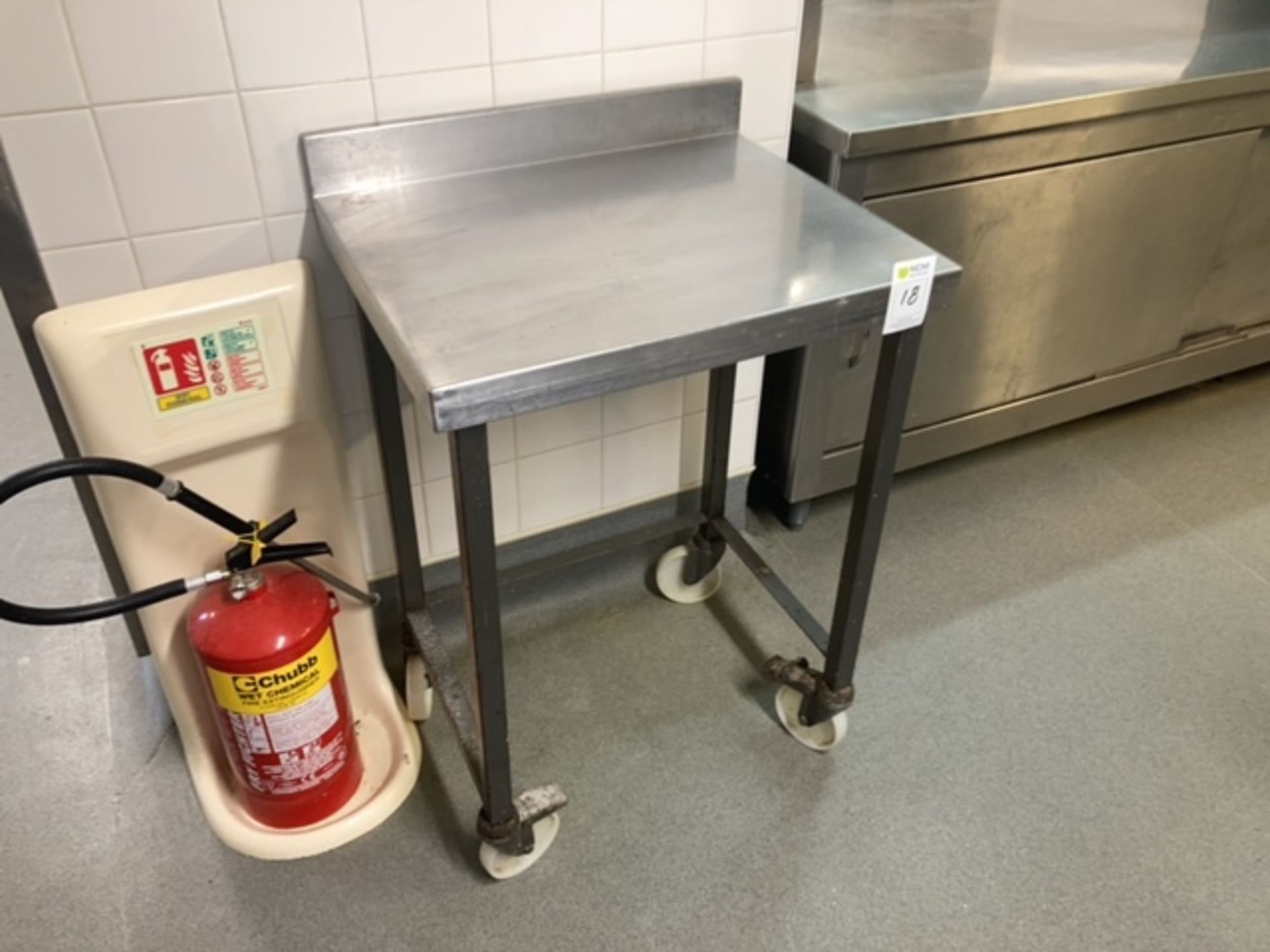 Mobile preparation table