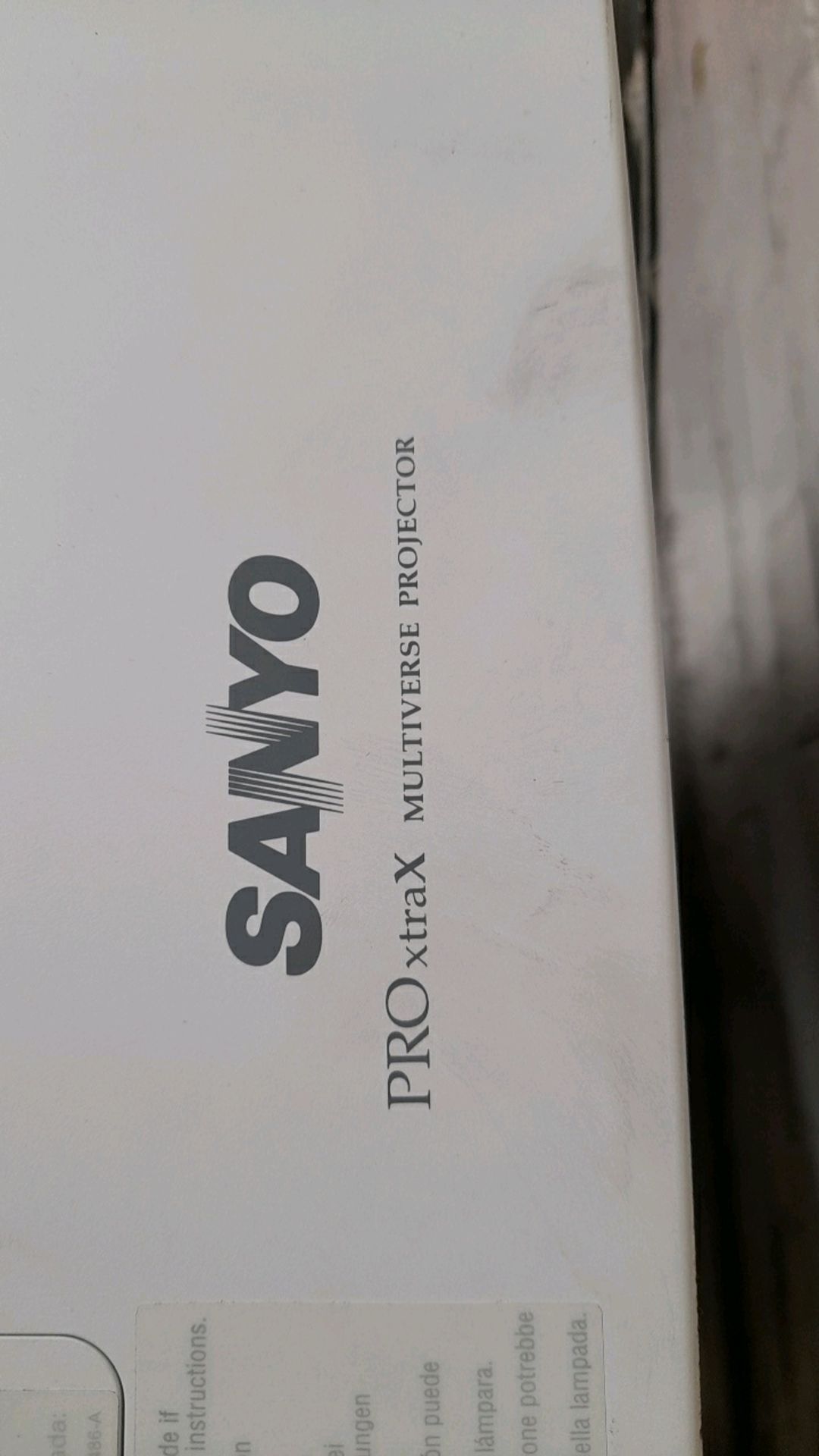 Sanyo Multiverse Pro xtrax projector - Image 6 of 6