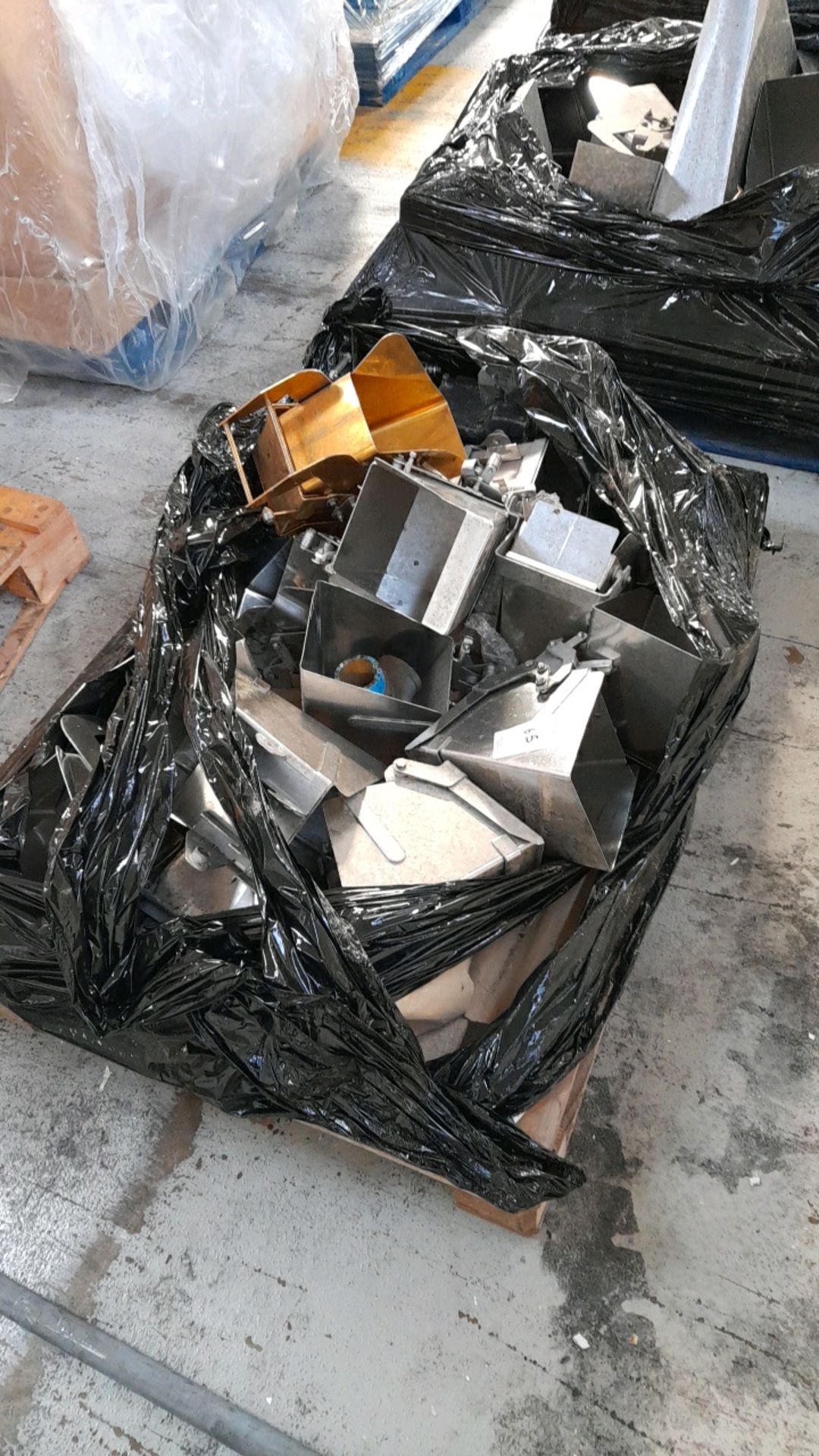 Pallet of machine parts