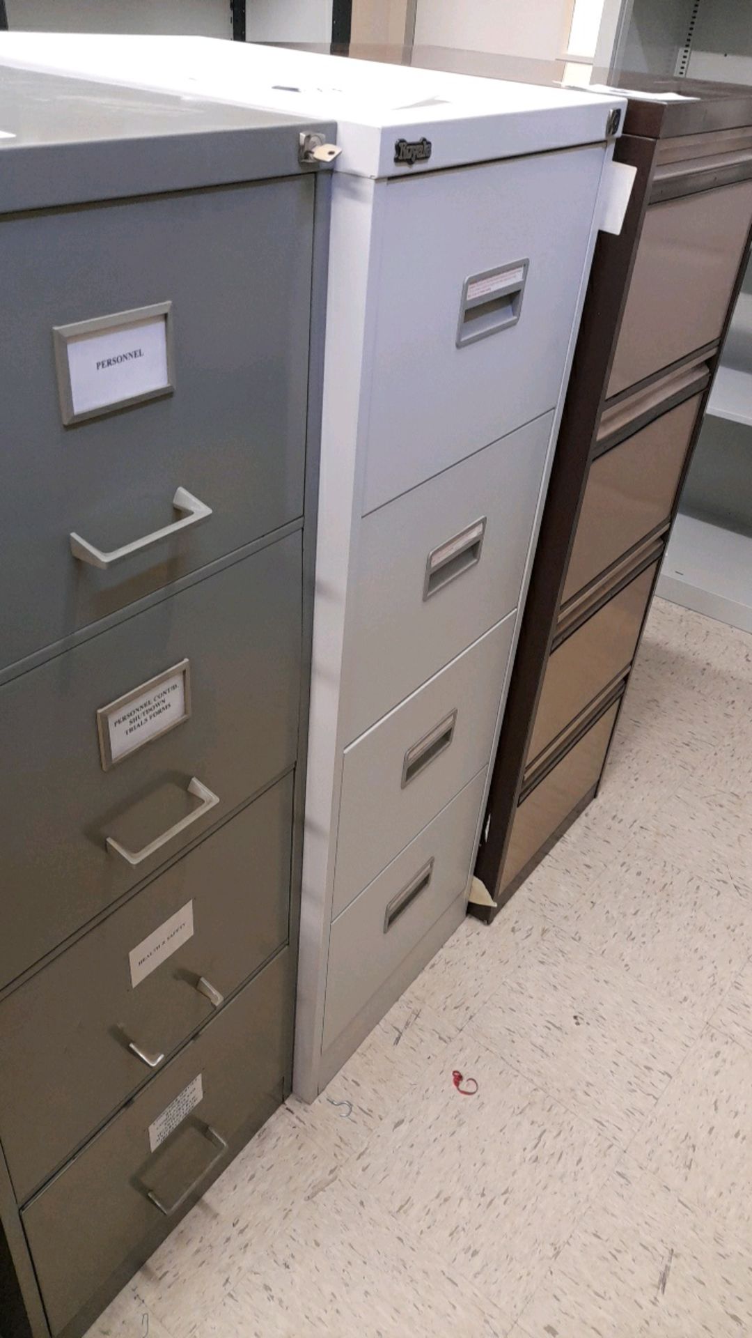 Filing cabinets x 4 - Image 9 of 10